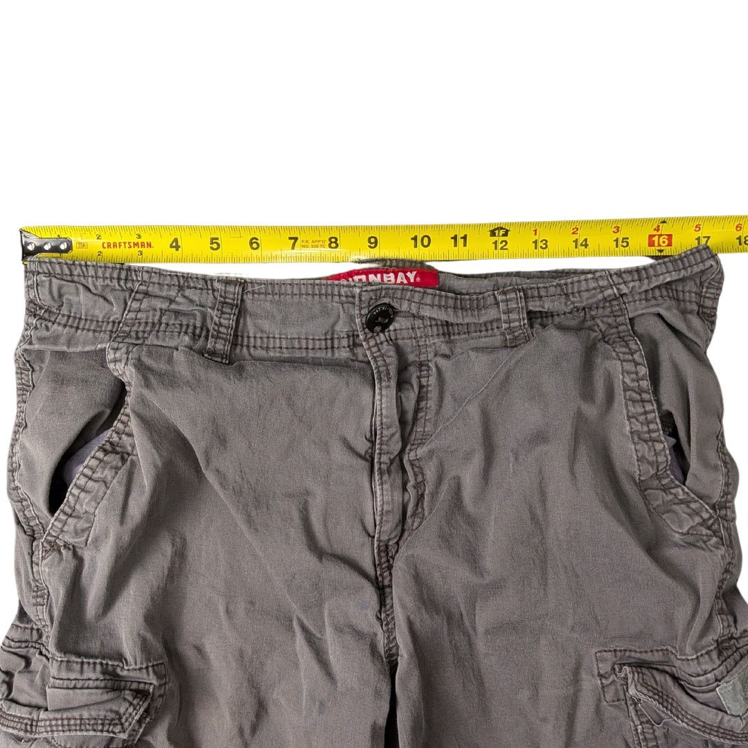 UNIONBAY Utility Gray Cargo Shorts with Velcro Pockets | Men's 34 Size US 34 / EU 50 - 5 Thumbnail