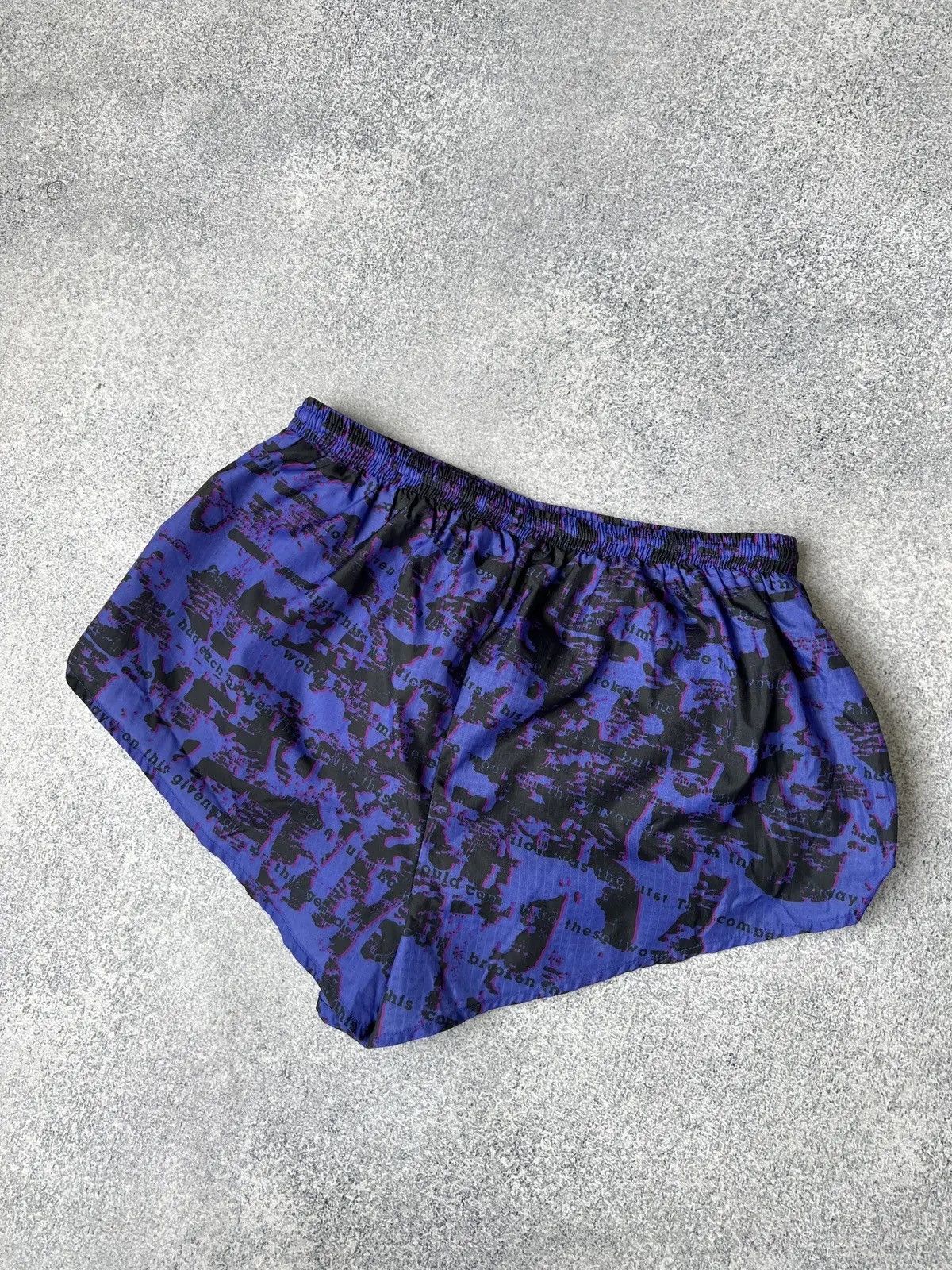 Nike × Vintage Vintage Nike World 90s running shorts Size US 32 / EU 48 - 11 Thumbnail
