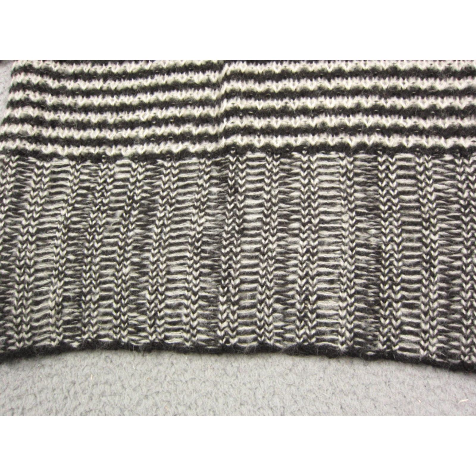 Vintage ii Sisters Sweater Pullover Womens M Black Striped Turtleneck Mohair Knit Knitwear 90s Vintage? Size M / US 6-8 / IT 42-44 - 3 Thumbnail