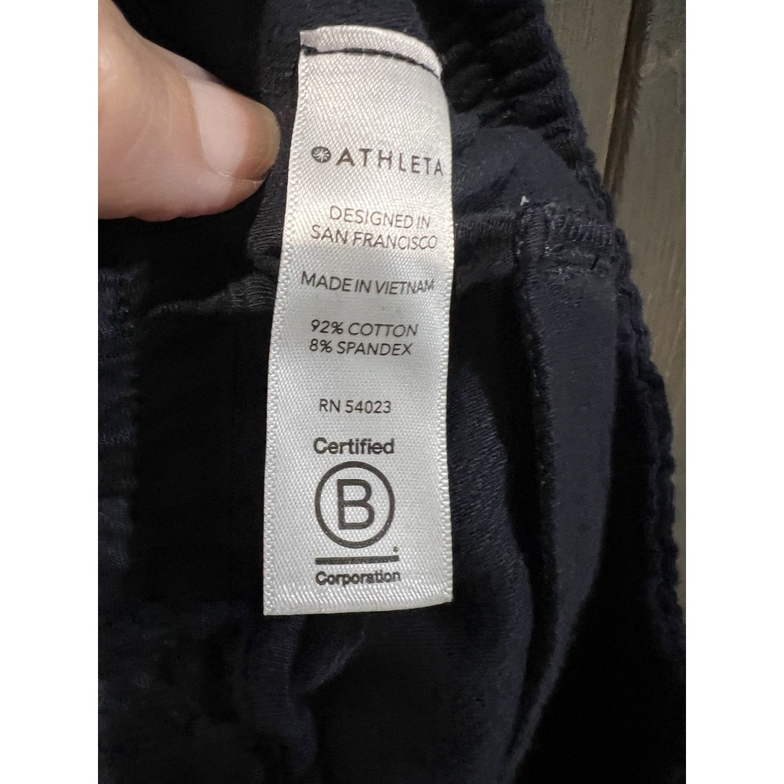Athleta Athleta Falleon Size 2 Camo Print Joggers Women's Black Gray Size 26" / US 2 / IT 38 - 5 Thumbnail