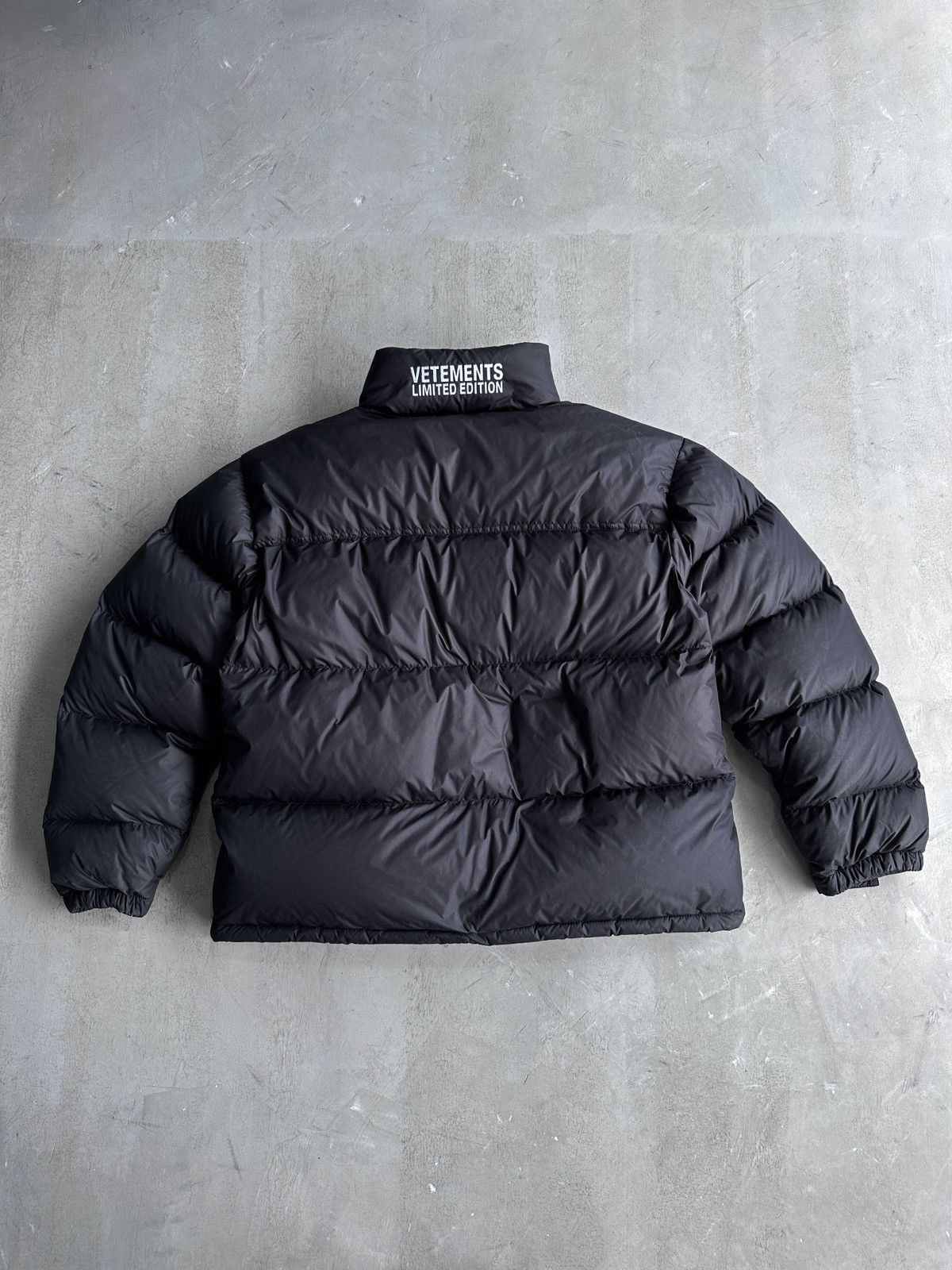 Vetements Vetements - Limited Edition Puffer Jacket Size US M / EU 48-50 / 2 - 2 Thumbnail