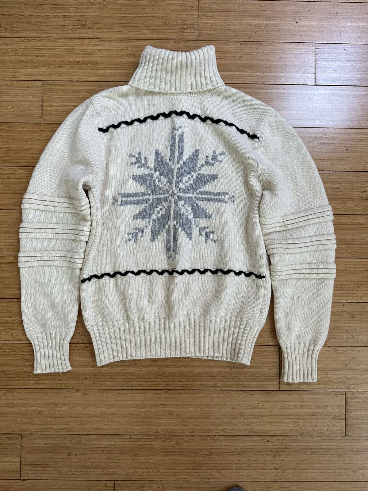United Colors Of Benetton Benetton Snowflake Knit Turtleneck Sweater Cream S Size S / US 4 / IT 40 - 2 Thumbnail