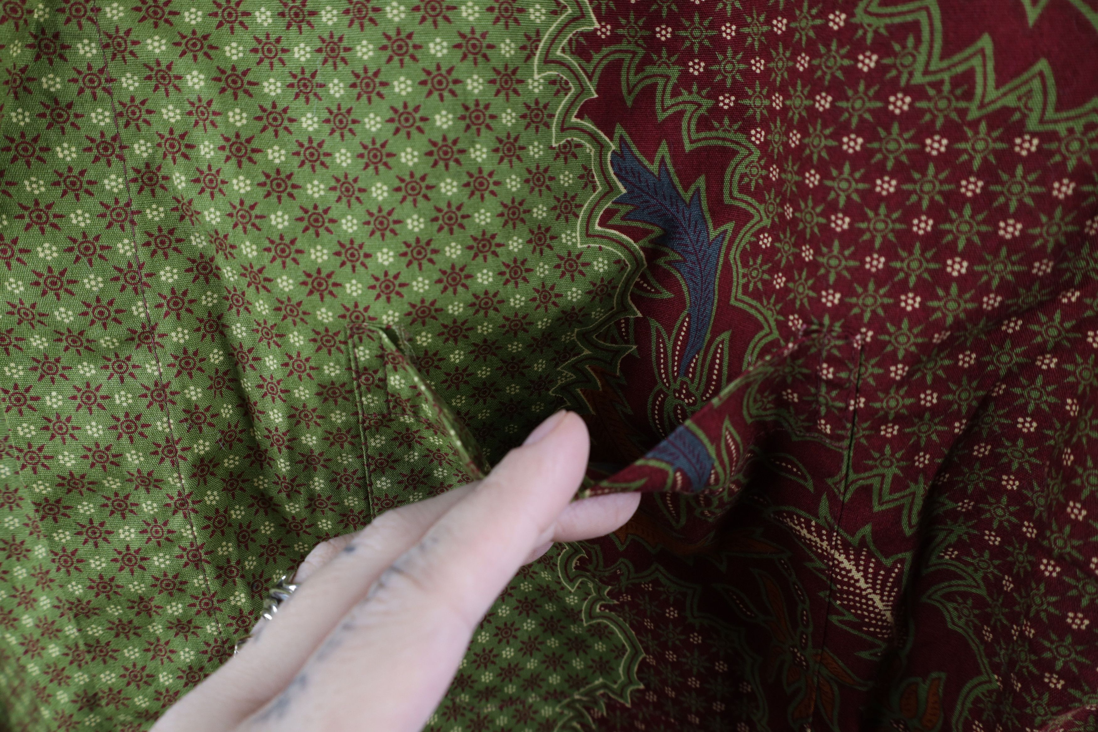 Vintage Vintage 90s Streetwear Paisley Camp Collar Button Shirt Size US XL / EU 56 / 4 - 6 Thumbnail