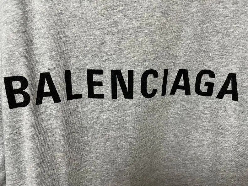 Balenciaga Balenciaga Gray Logo Short Sleeve T-shirt. Size US S / EU 44-46 / 1 - 3 Thumbnail