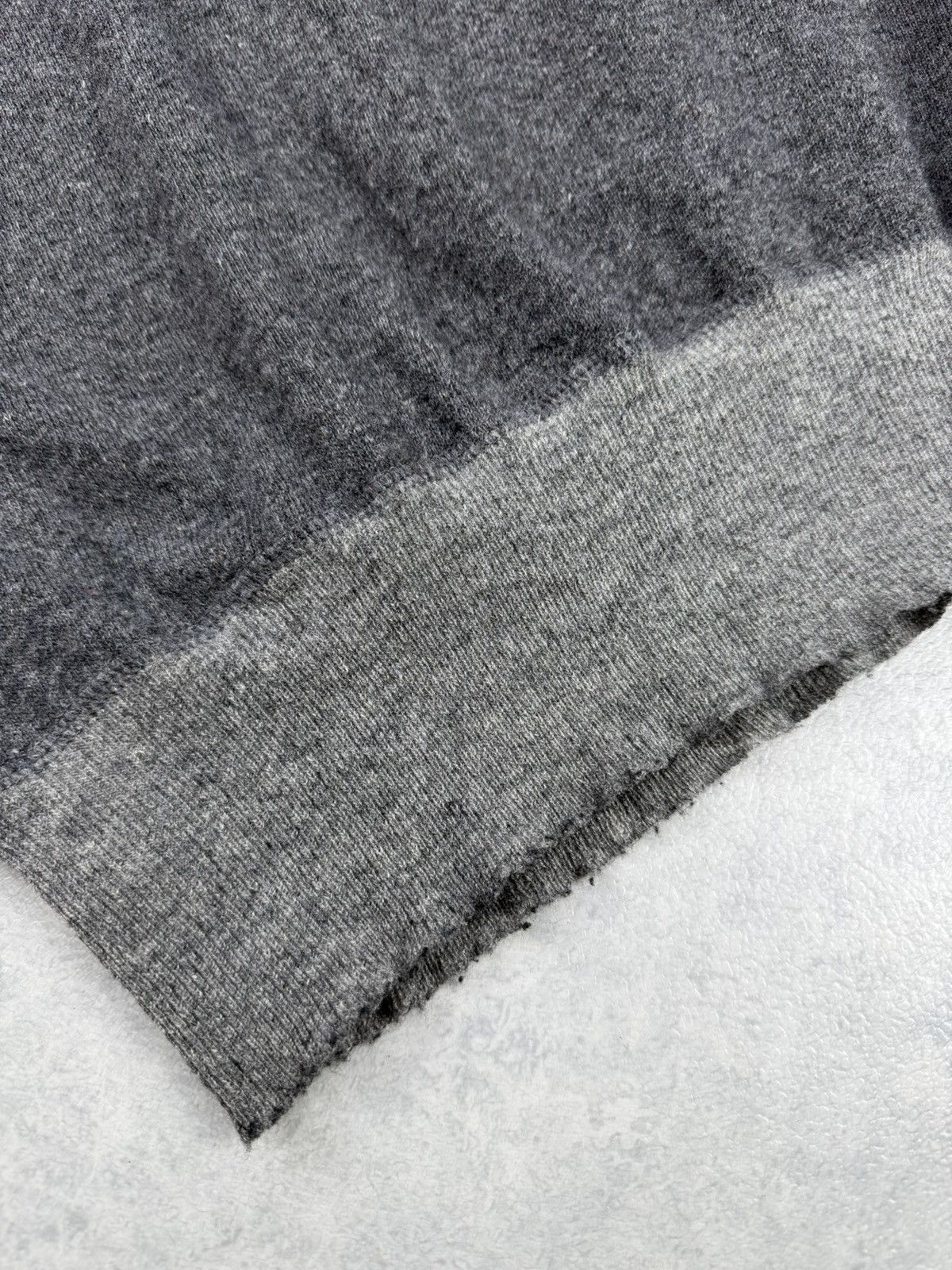 C.P. Company C.P. Company Grey Wool Blend Sweater Crewneck Size 52 Size US L / EU 52-54 / 3 - 13 Thumbnail