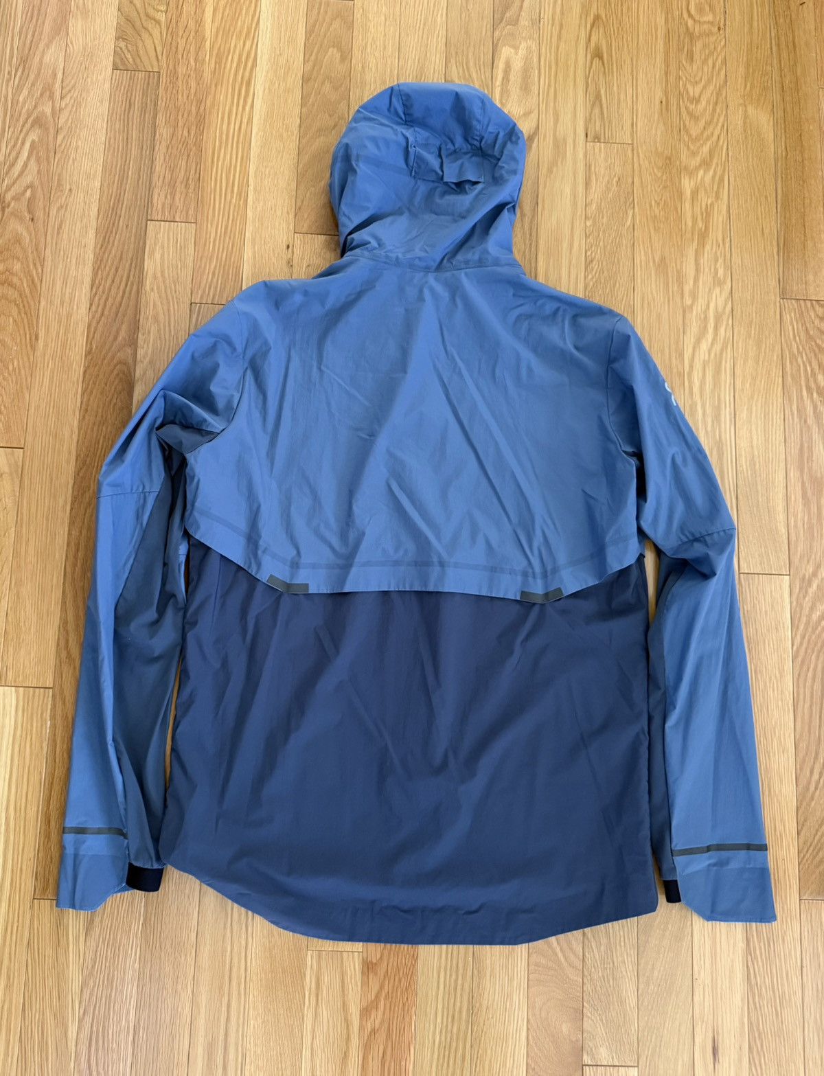 On On Weather running jacket Large blue/navy Size US L / EU 52-54 / 3 - 4 Thumbnail