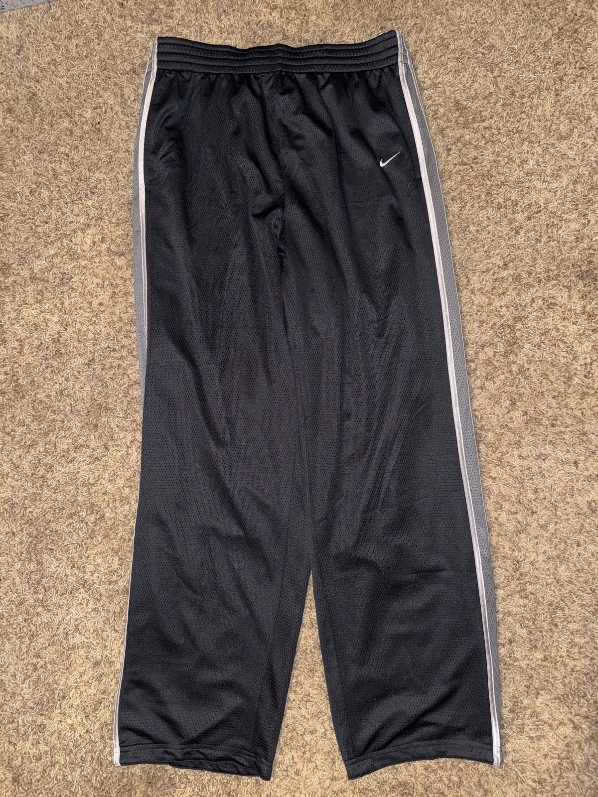 Nike Vintage Nike Men’s Basketball Track Sweatpants RARE Size US 40 / EU 56 - 1 Thumbnail