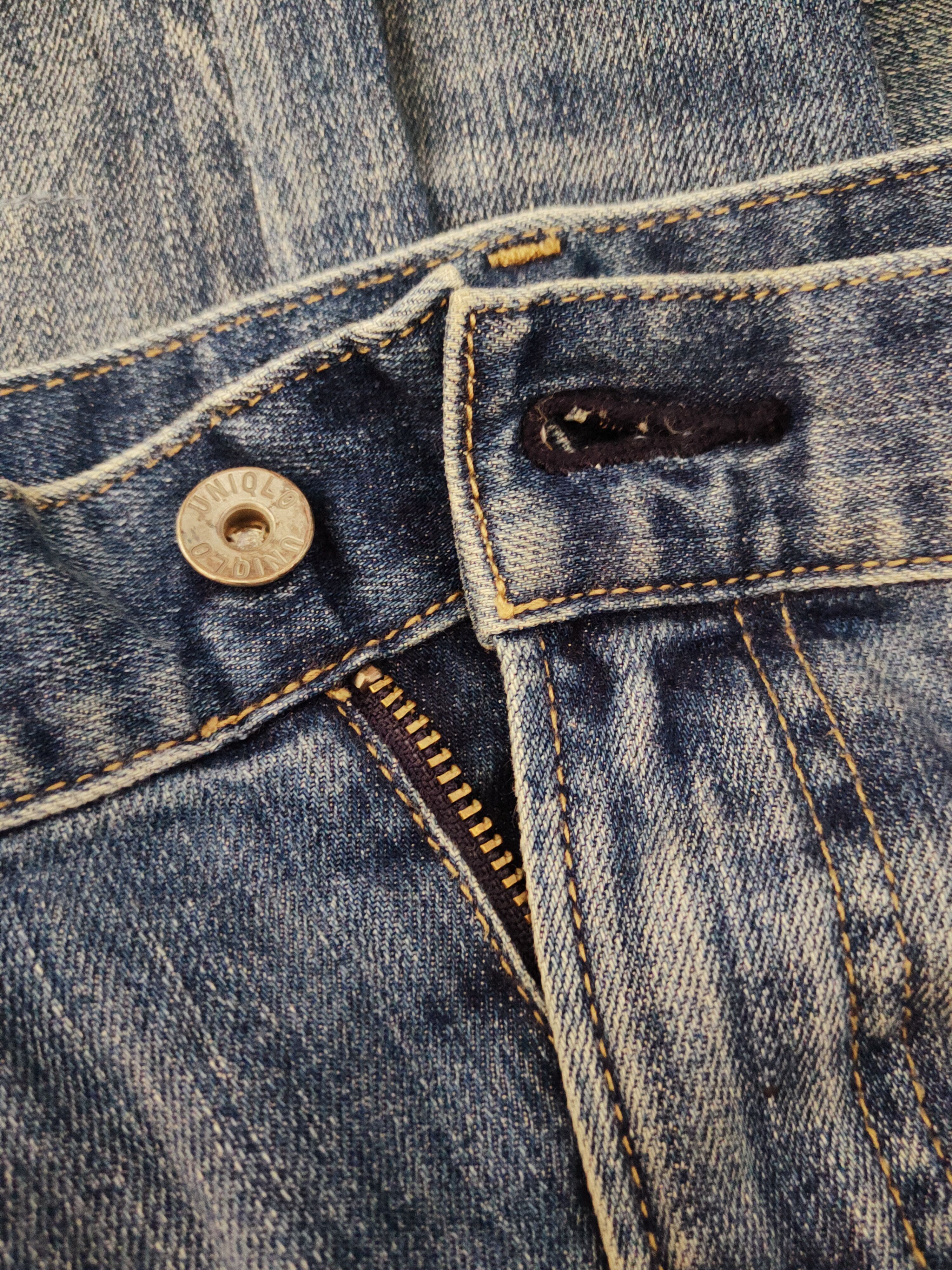Uniqlo × Vintage Vintage Uniqlo Blue Faded Distressed Ripped Jeans Size US 34 / EU 50 - 13 Thumbnail