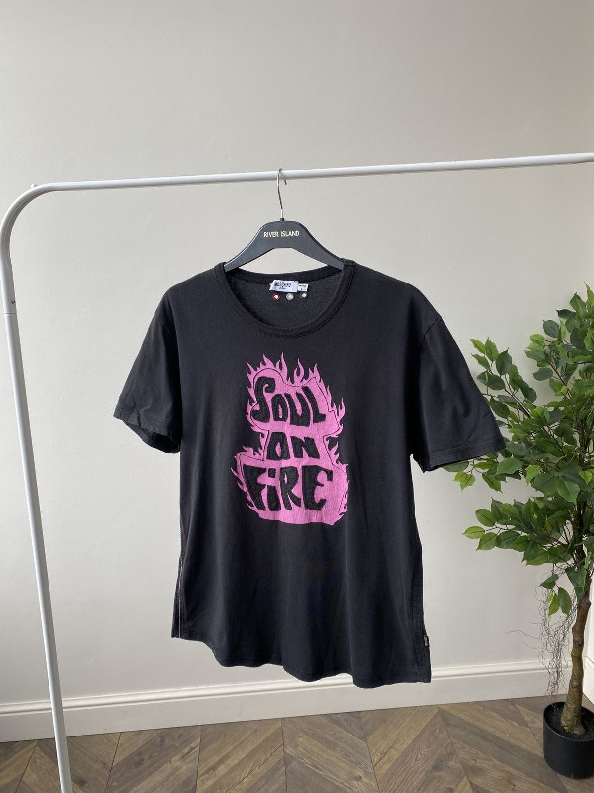 Moschino × Vintage Vintage Moschino Soul on Fire T-Shirt Size US L / EU 52-54 / 3 - 4 Thumbnail