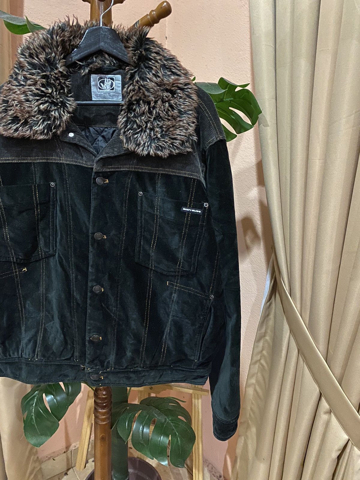 Body Glove Vintage Black Body Glove Corduroy Sherpa-Lined Jacket Size US M / EU 48-50 / 2 - 6 Thumbnail