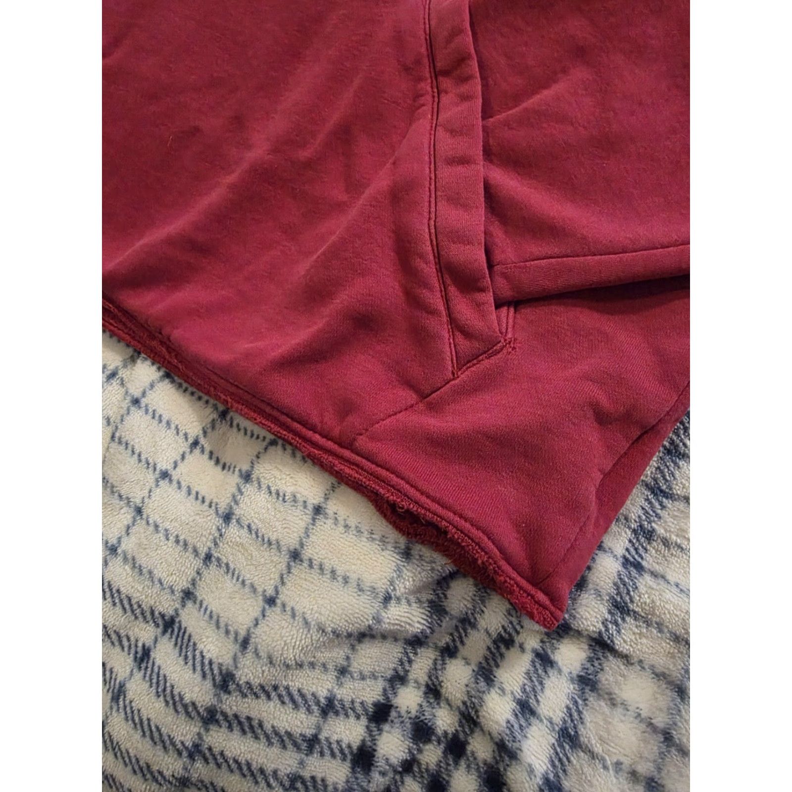 Nike VINTAGE Nike Center Swoosh Spellout Hoodie Men's Large Red Grunge Logo Embroidered Pullover Hooded with Pockets Size US L / EU 52-54 / 3 - 6 Thumbnail