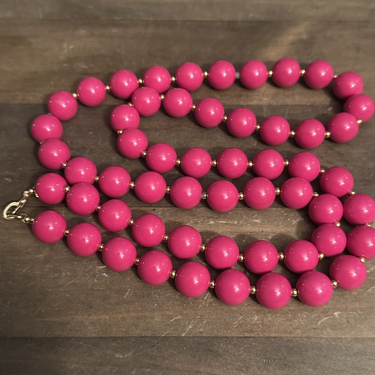 Vintage Vintage hot pink bead necklace Size ONE SIZE - 2 Thumbnail