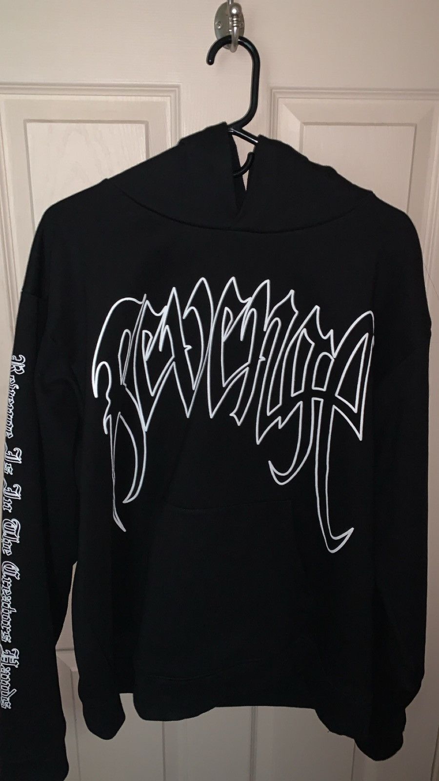 Outline Kill Black/White