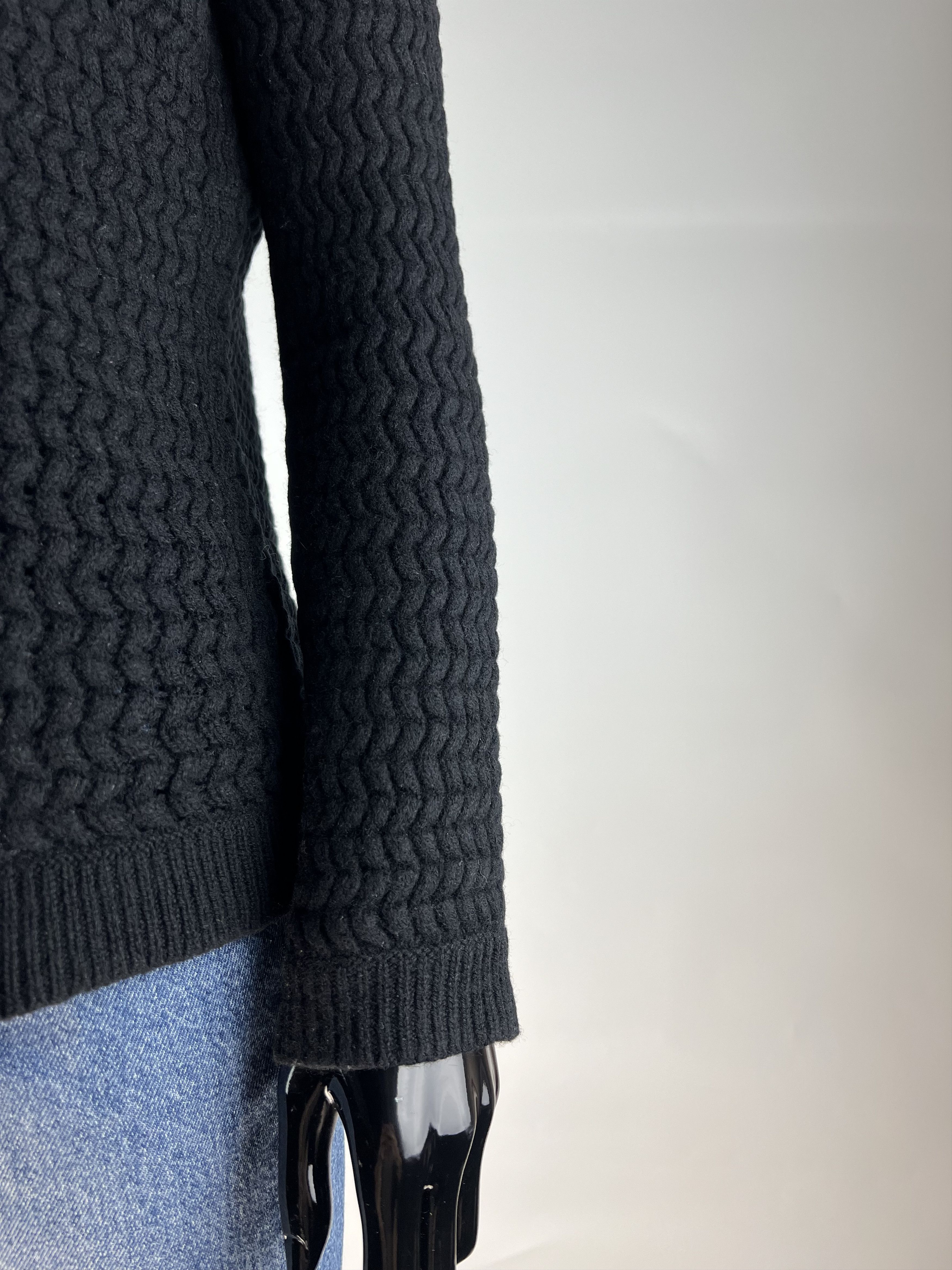 Allude Allude Black Mesh Knitted Cashmere Sweater Size S/M Size M / US 6-8 / IT 42-44 - 5 Thumbnail