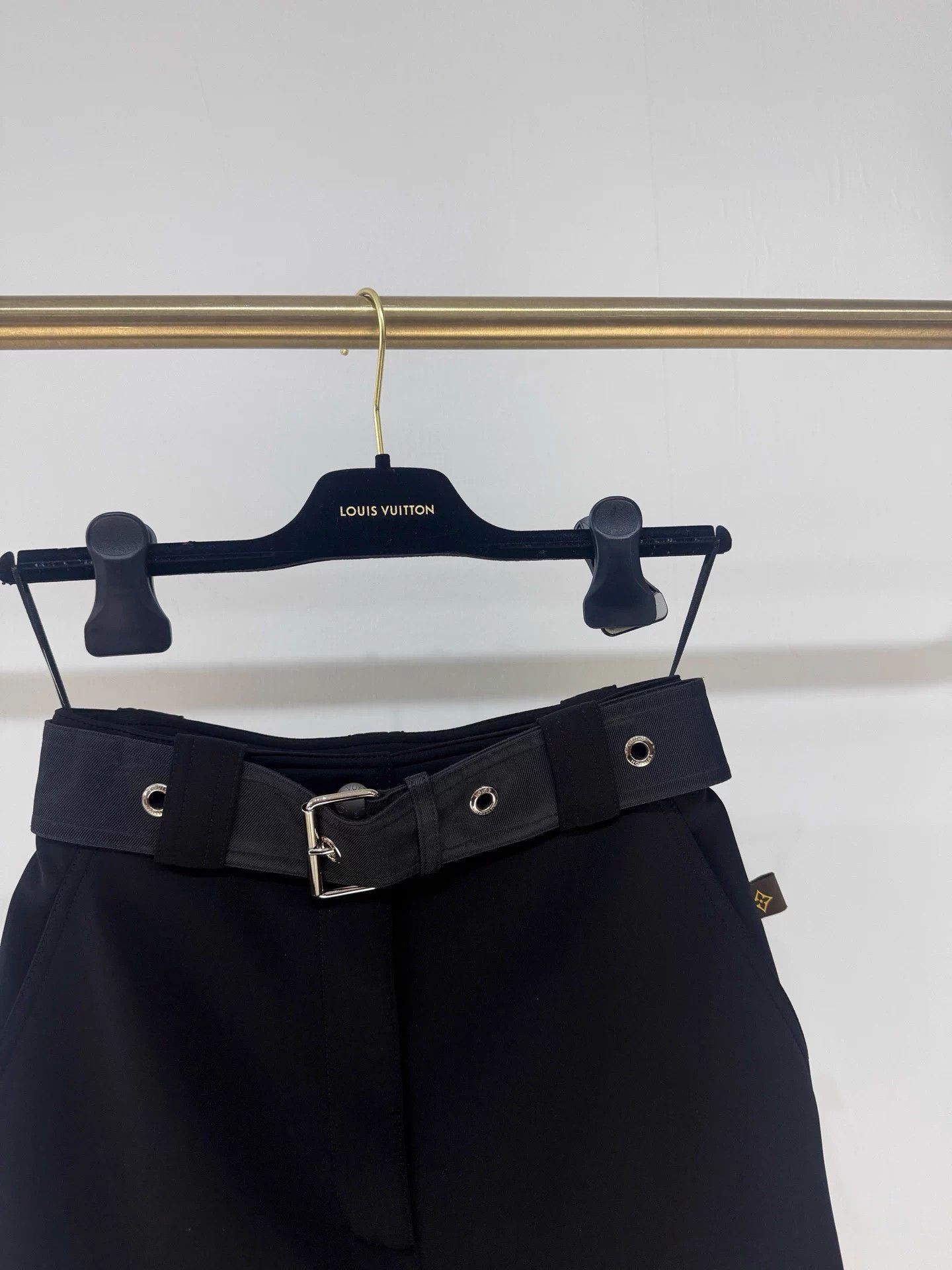Louis Vuitton LV Logo Belted Short Skirt 99 New EU 34 Size 25" / US 0 / IT 36 - 2 Thumbnail