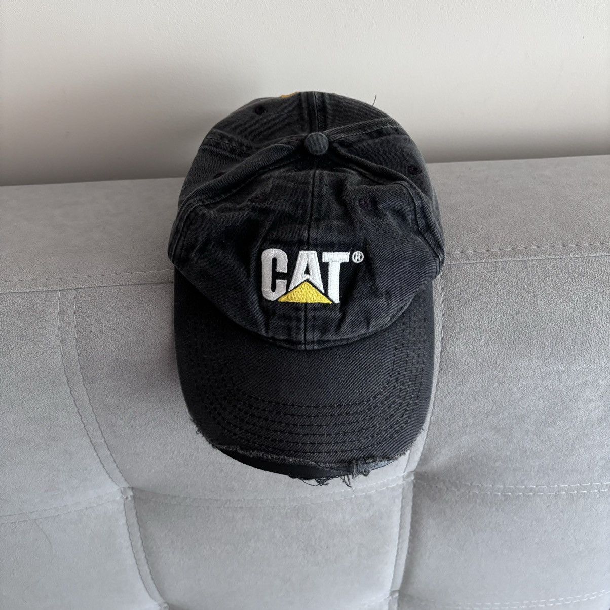 Caterpillar Vintage Faded And Distressed Cap CAT Size ONE SIZE - 1 Thumbnail