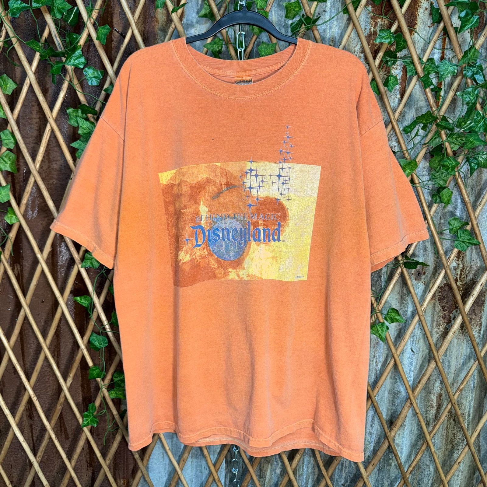 Disney Vintage Y2K Disneyland behind the magic 50 years 00s t-shirt Size US XL / EU 56 / 4 - 1 Thumbnail