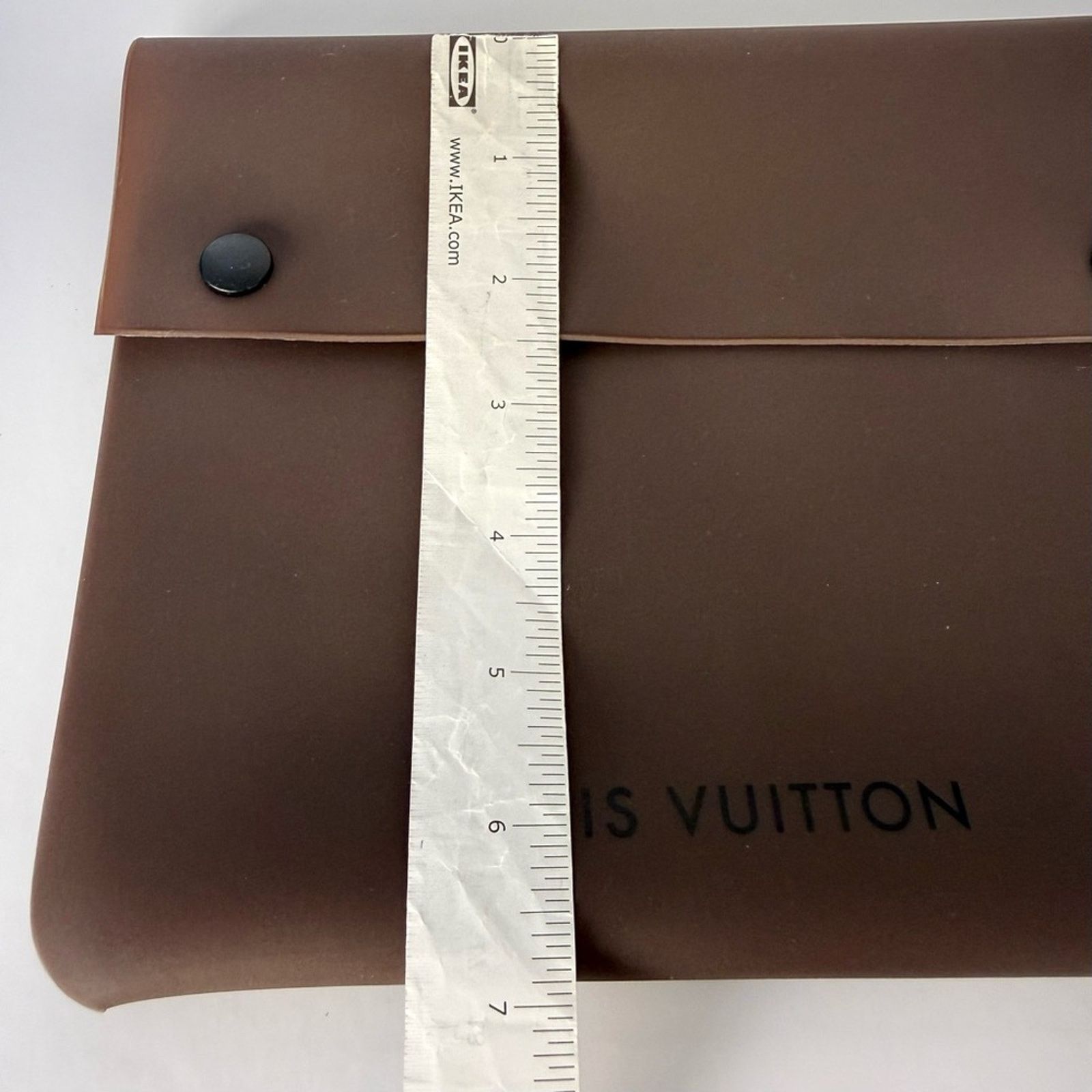 Louis Vuitton Louis Vuitton silicone snap pouch Authentic Size ONE SIZE - 4 Thumbnail