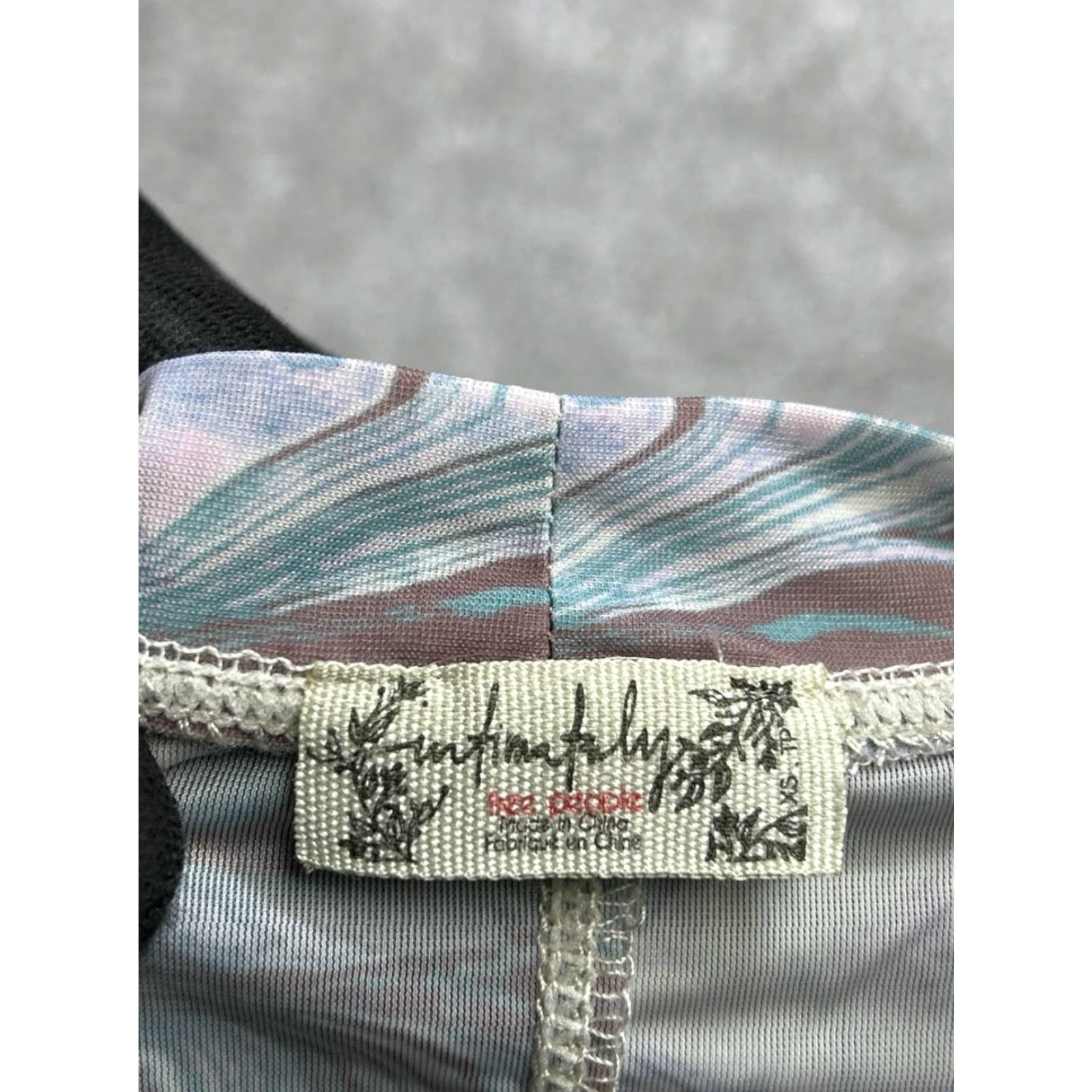Free People Free People Shirt Womens XS Multicolor Abstract Print Cotton Crew Neck Casual Size XS / US 0-2 / IT 36-38 - 4 Thumbnail