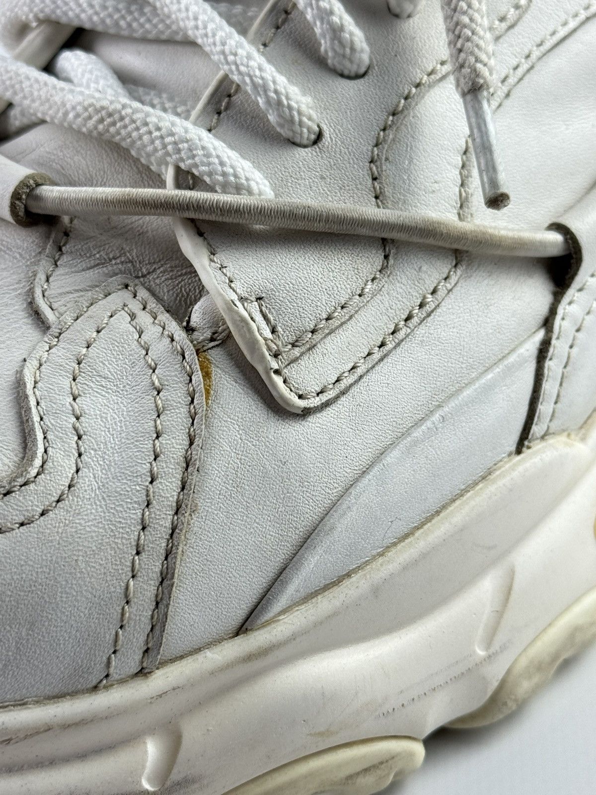Valentino Valentino Garavani White Bounce Leather Sneakers Anant Garde Size US 7 / EU 40 - 13 Thumbnail