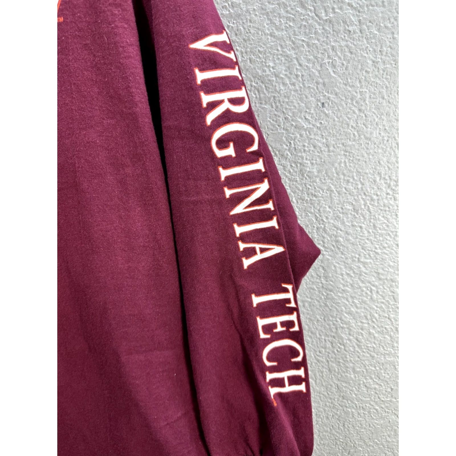 Jansport Nike Shirt? No, Jansport Pullover Shirt? Virginia Tech Burgundy Cotton Long Sleeve Crew Neck L Mens Size US L / EU 52-54 / 3 - 6 Thumbnail