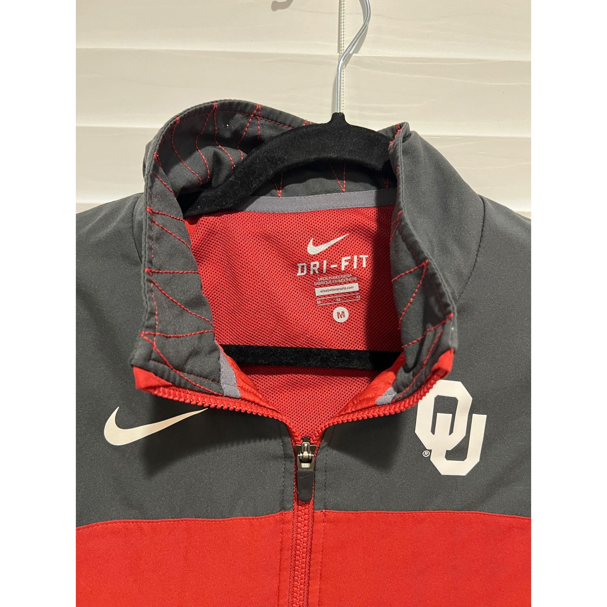 Nike Nike Oklahoma Sooners Lightweight Jacket - Size M Size US M / EU 48-50 / 2 - 2 Thumbnail