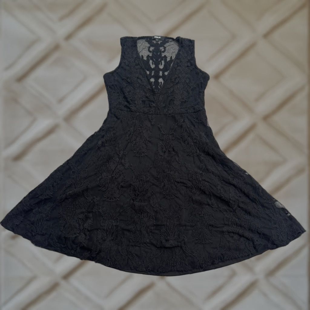 Vintage Wishlist Embroidered Lace Fit & Flare V-Neck Mini Dress Womens Small Black LBD Size S / US 4 / IT 40 - 1 Thumbnail