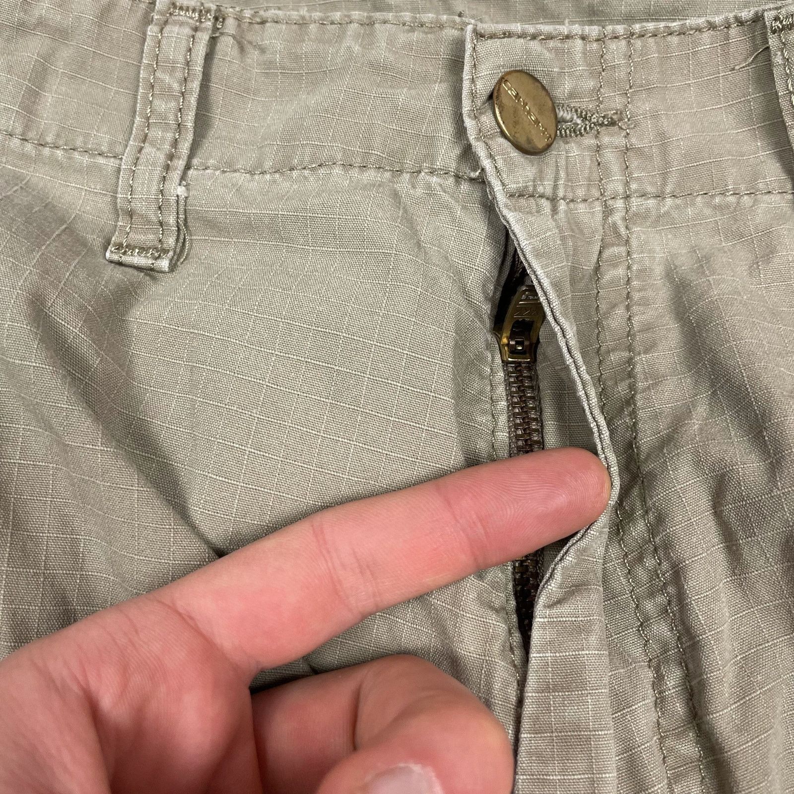 Carhartt × Vintage Carhartt Men's beige Cotton Logo Zip Fly Cargo Pants 27 x 30 Size US 27 - 4 Thumbnail