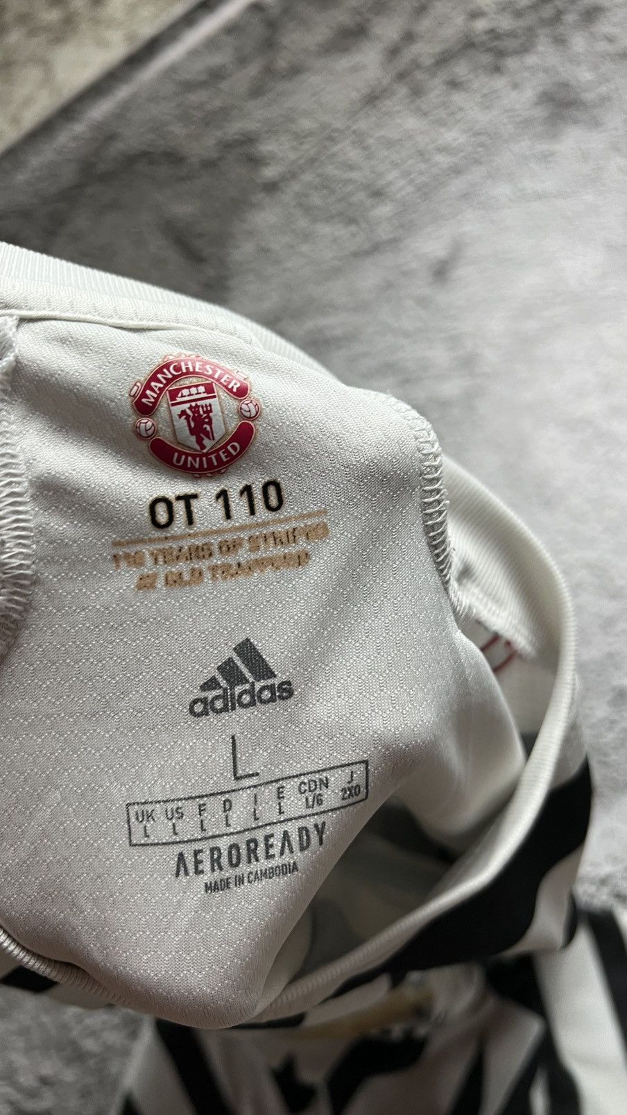 Adidas 2020-2021 Manchester united third kit adidas jersey zebra Size US L / EU 52-54 / 3 - 7 Thumbnail