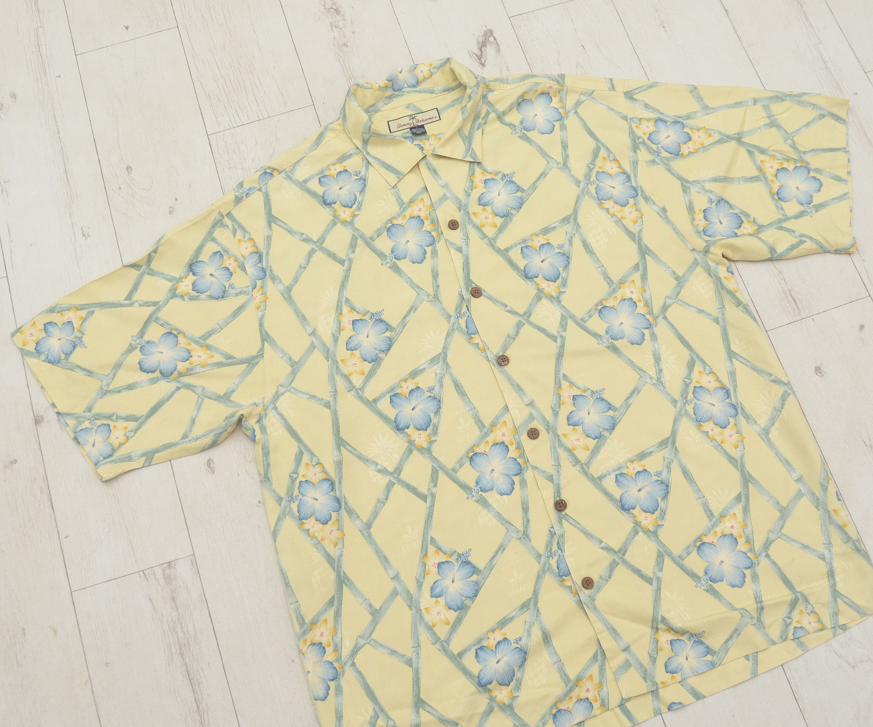 Tommy Bahama × Vintage Vintage 100% Silk Tommy Bahama Floral Hawaiian Aloha Shirt Size US L / EU 52-54 / 3 - 2 Thumbnail