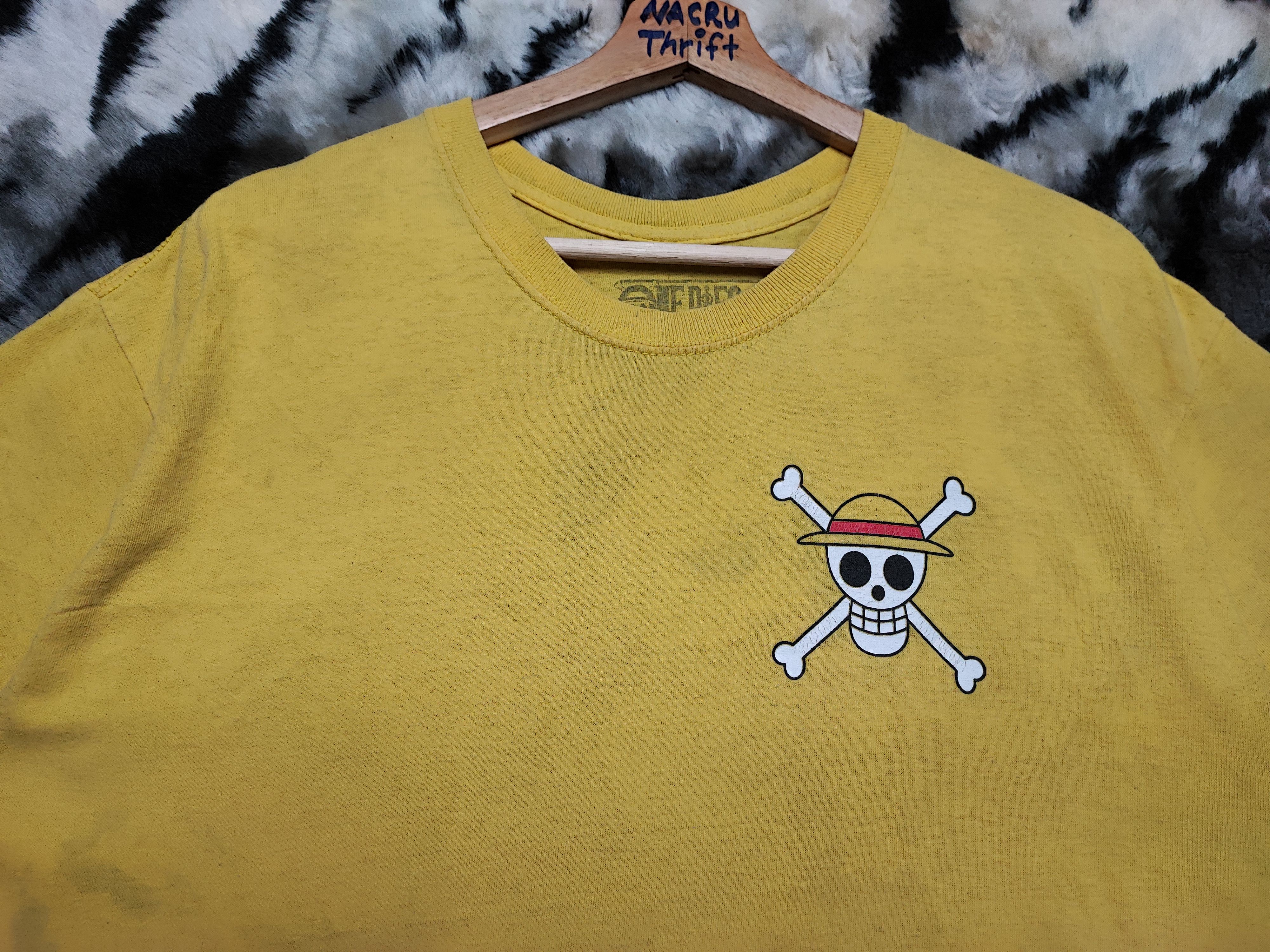 One Piece ONE PIECE Big logo Pirate Luffy T-shirt by Shonen Jump Size US L / EU 52-54 / 3 - 8 Thumbnail