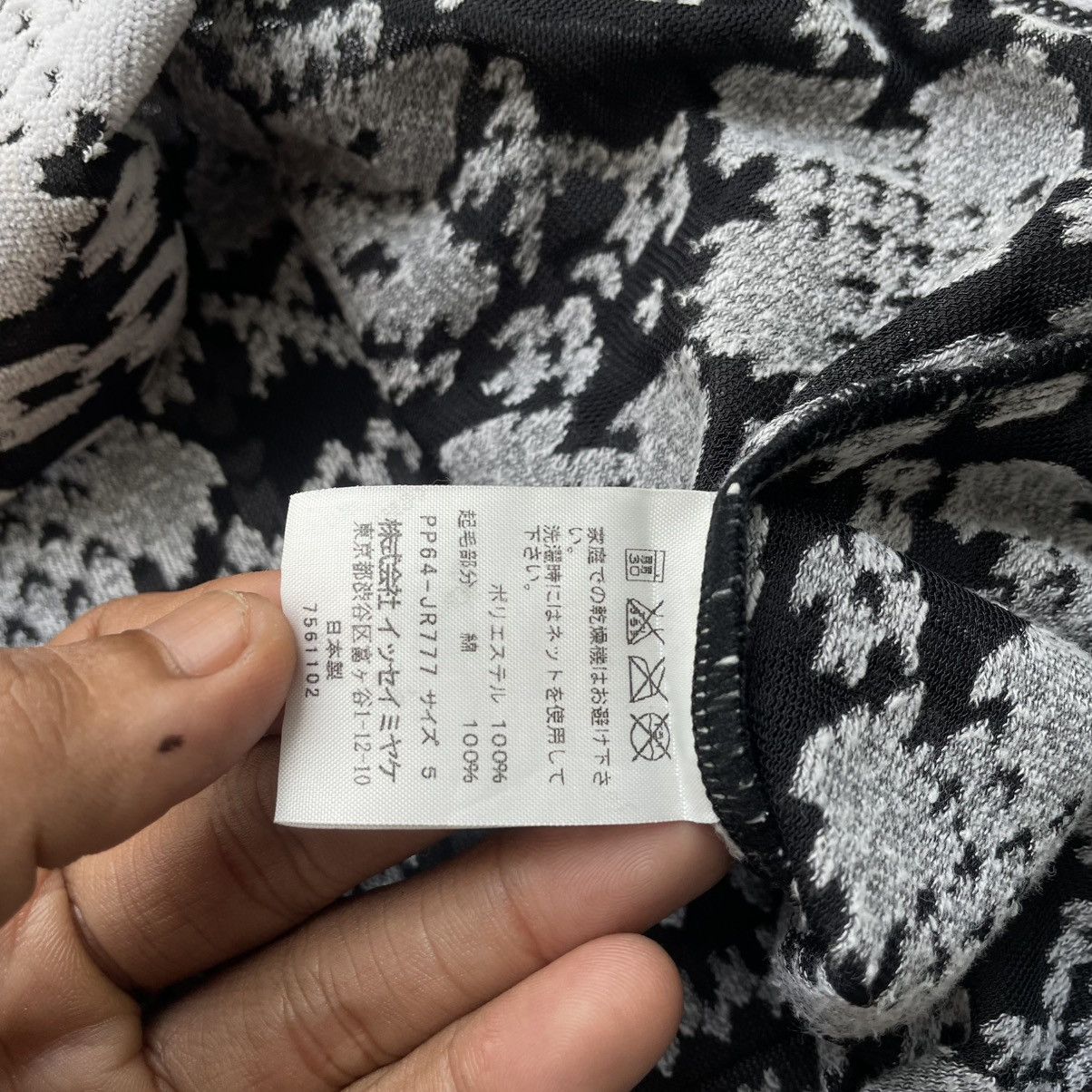 Pleats Please Issey Miyake Vintage Pleats Please by Issey Miyake Button Up Cardigan Size M / US 6-8 / IT 42-44 - 9 Thumbnail