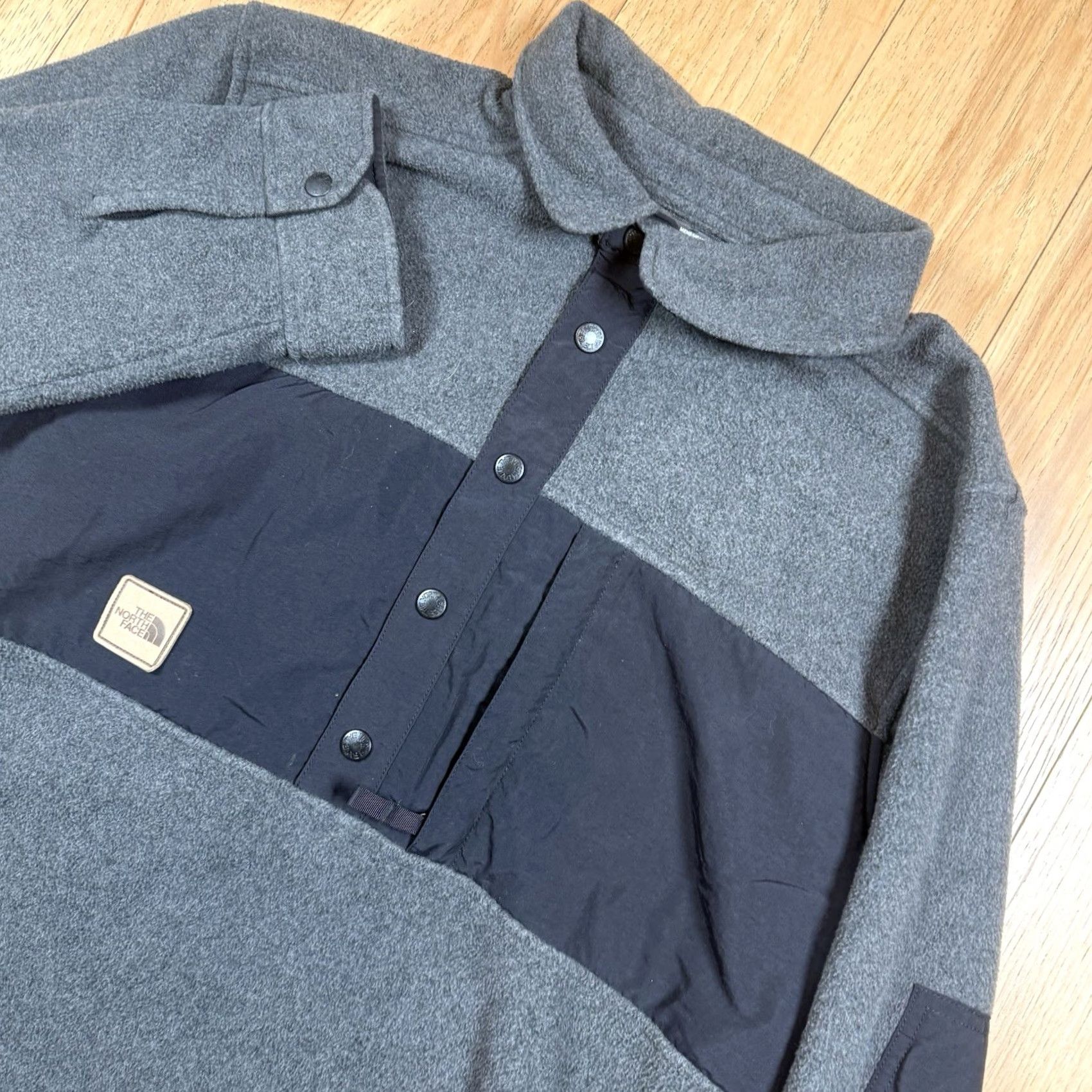 The North Face The North Face Mens L Davenport Fleece Jacket Gray 1/2 Button Snap Neck Dark 1/2 Button Closure Jacket Mens Large Gray Fleece Jacket Size US L / EU 52-54 / 3 - 2 Thumbnail