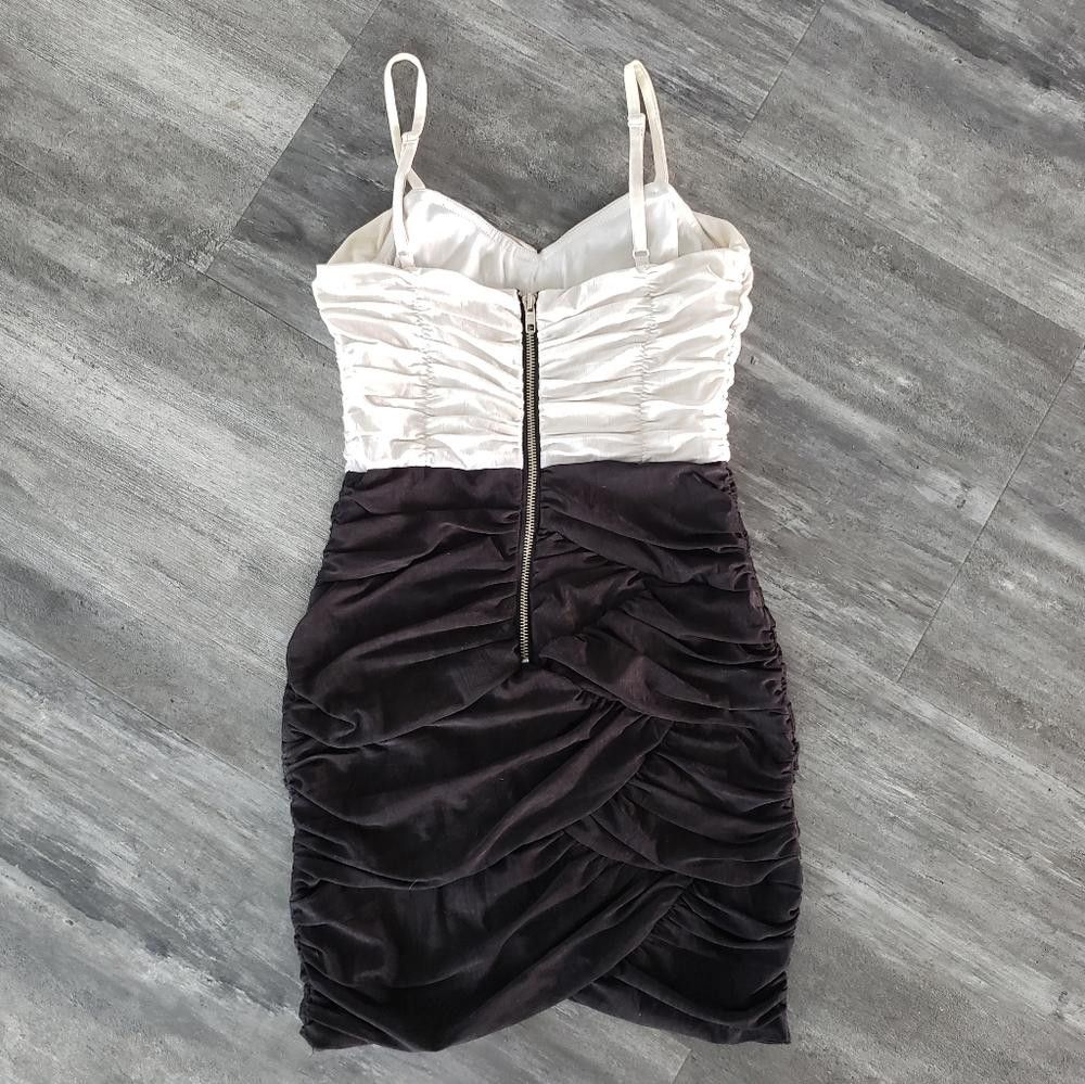 Designer Black Cream Ruched D&B Dressy Mini Size S / US 4 / IT 40 - 2 Thumbnail