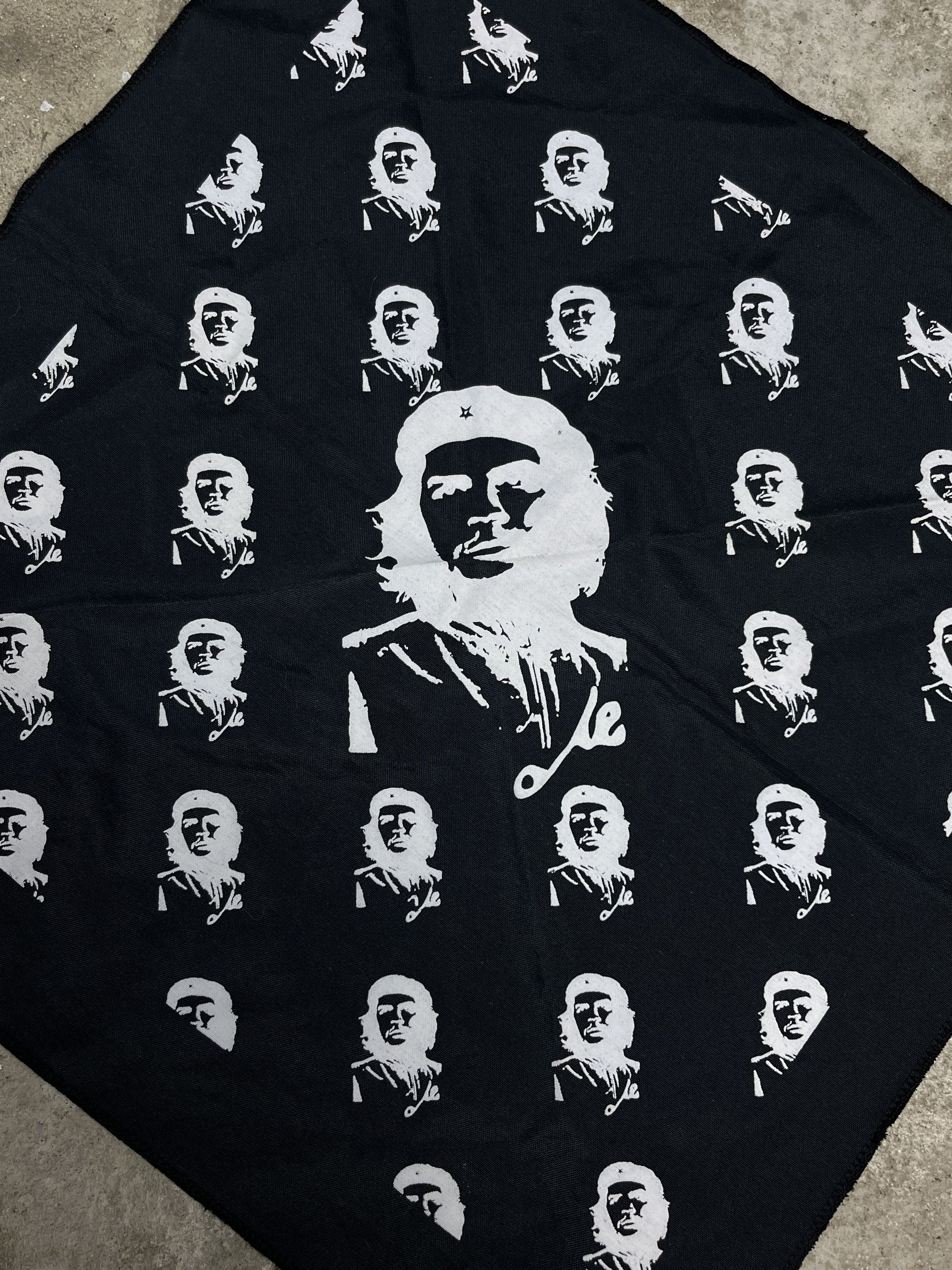 Other BLACK CHE GUEVARA PRINT BANDANA - № 4523 Size ONE SIZE - 3 Thumbnail