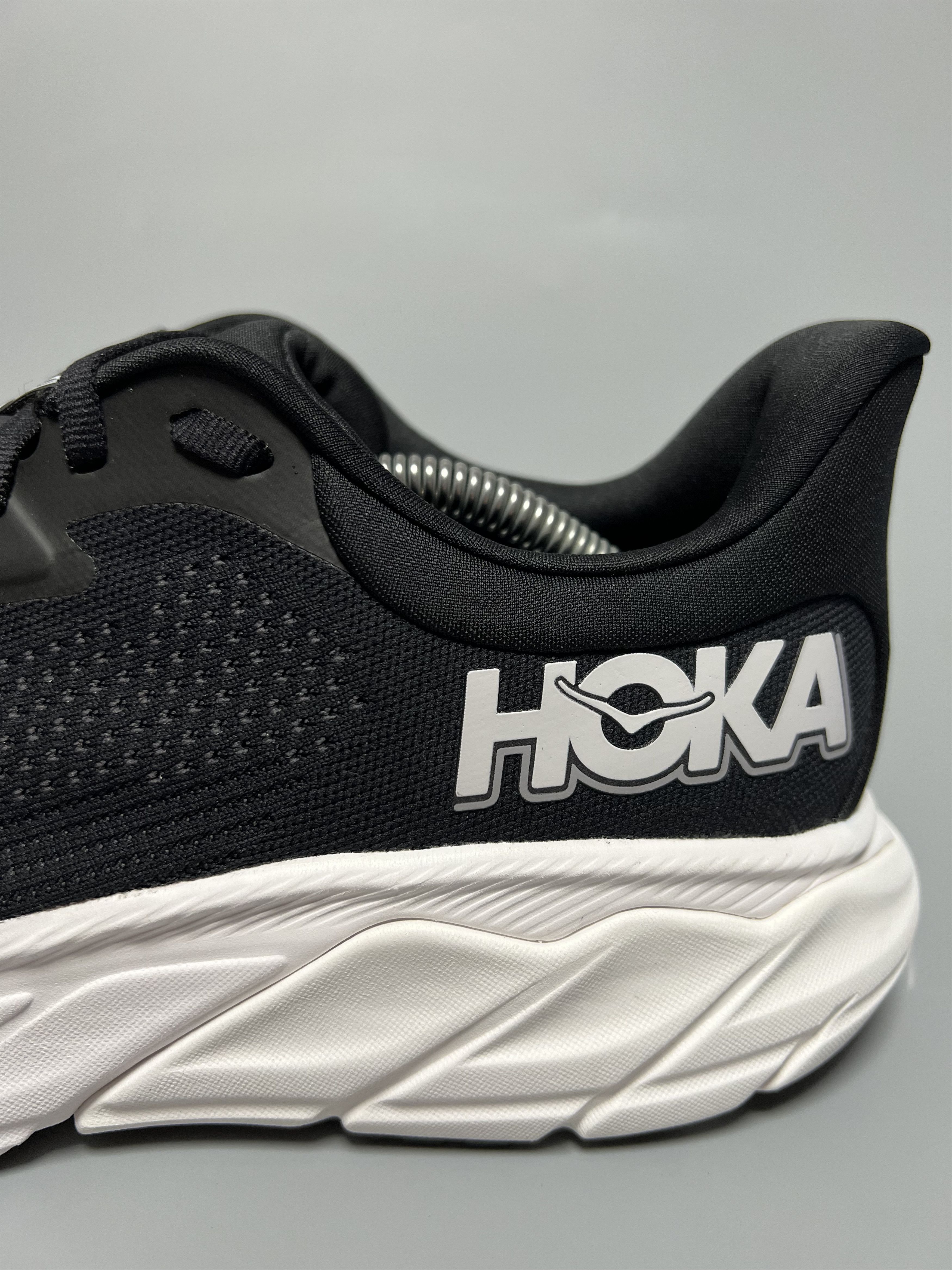 Hoka 9.5 EE Hoka One One Arahi 7 Wide Running Shoes Walking Gym Size US 9.5 / EU 42-43 - 9 Thumbnail