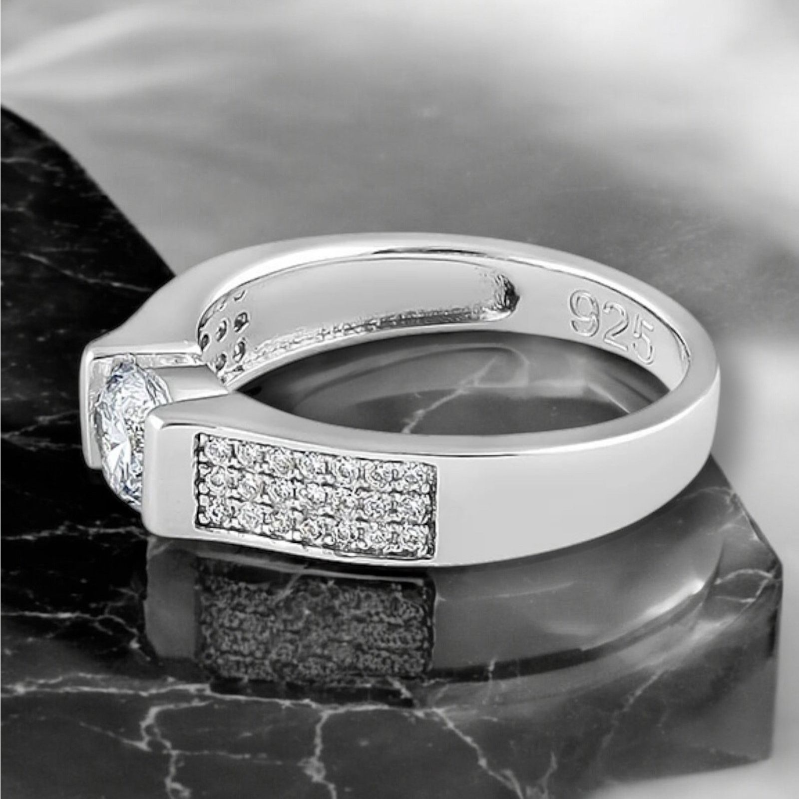 The Unbranded Brand Sterling Silver Clear Round Engagement Ring 6,7,8 Size ONE SIZE - 4 Thumbnail