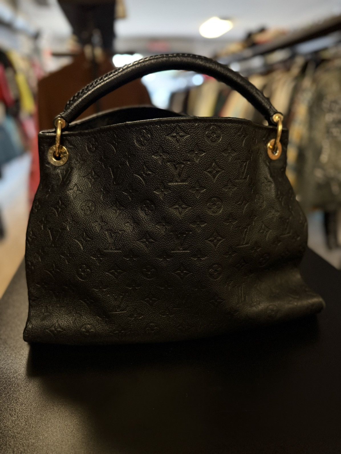 Louis Vuitton Louis Vuitton Artsy MM Black Purse $3400 Discontinued Size ONE SIZE - 2 Thumbnail