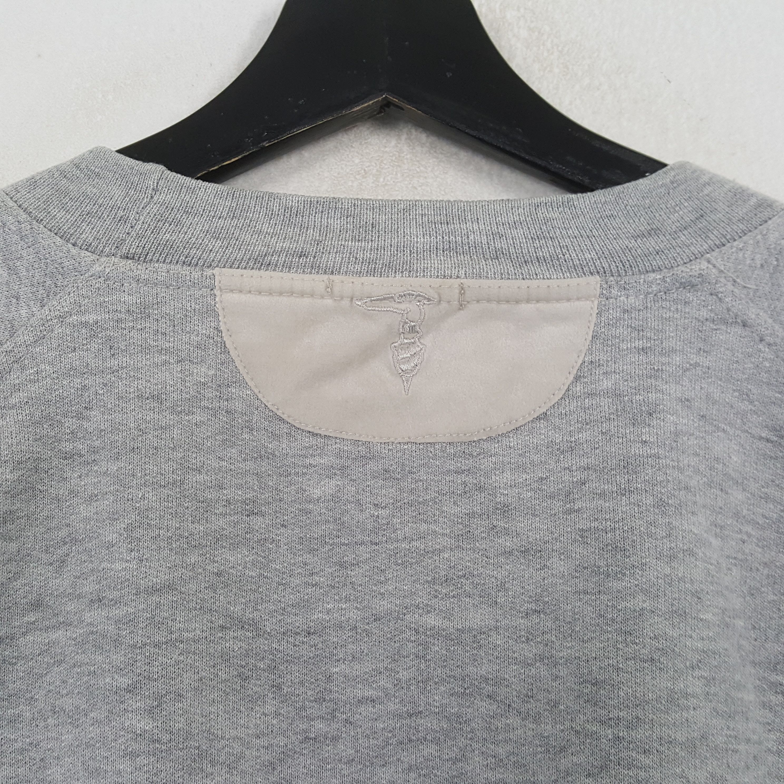 Trussardi × Vintage Trussardi Center Logo Spellout Design Sweatshirt Size US L / EU 52-54 / 3 - 4 Thumbnail