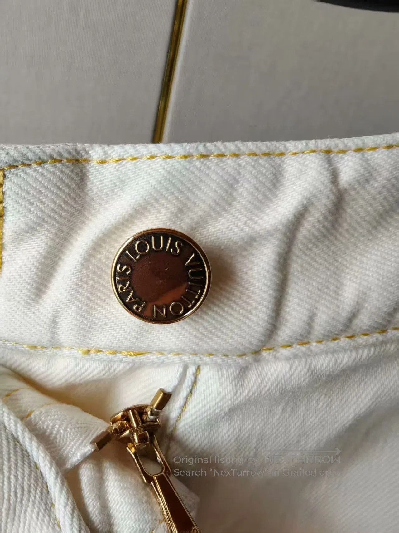 Louis Vuitton LV Women's Shorts. Size 31" - 4 Thumbnail