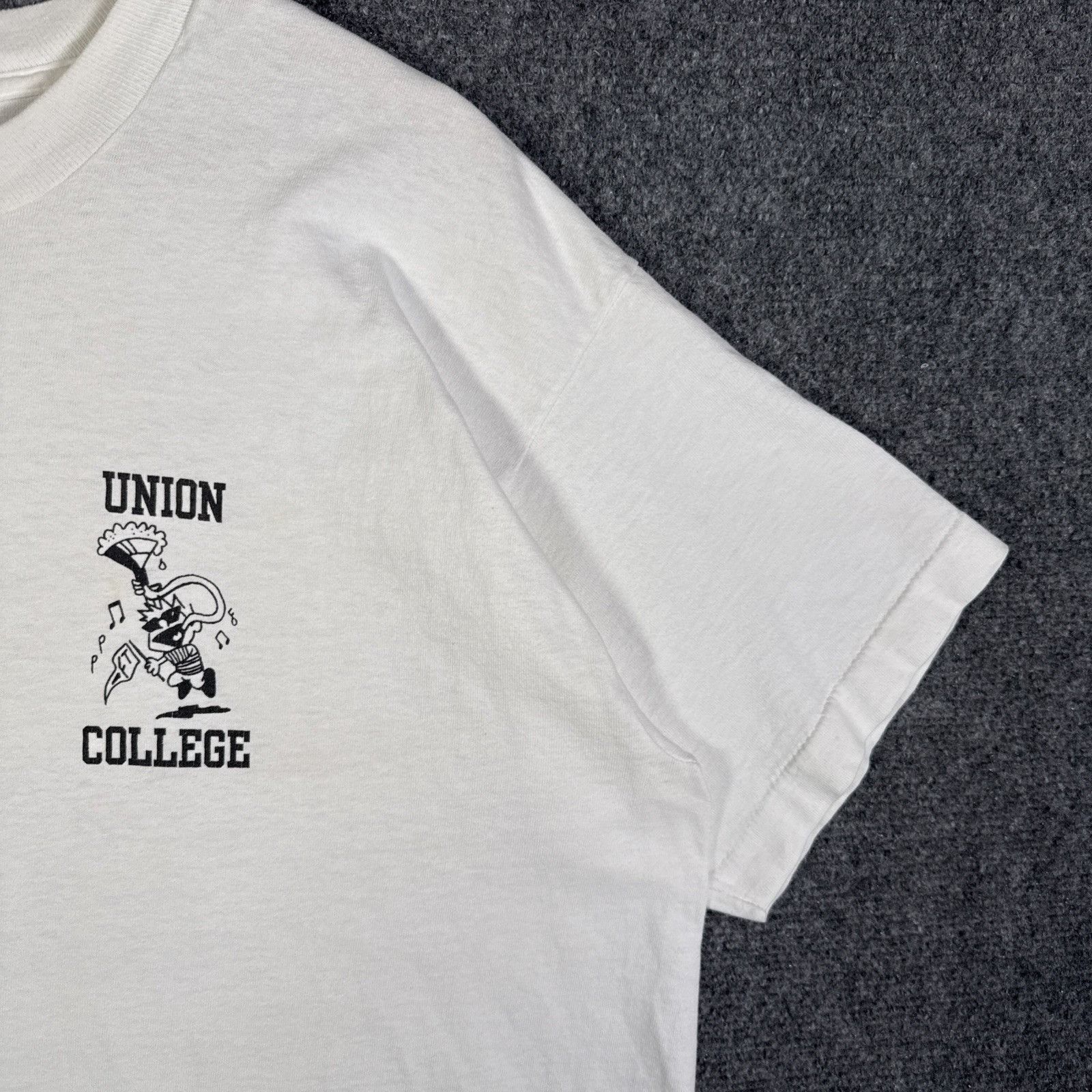 Vintage Vintage Calvin Hobbes Shirt XL White 90s Beer Funny Parody Size US XL / EU 56 / 4 - 4 Thumbnail