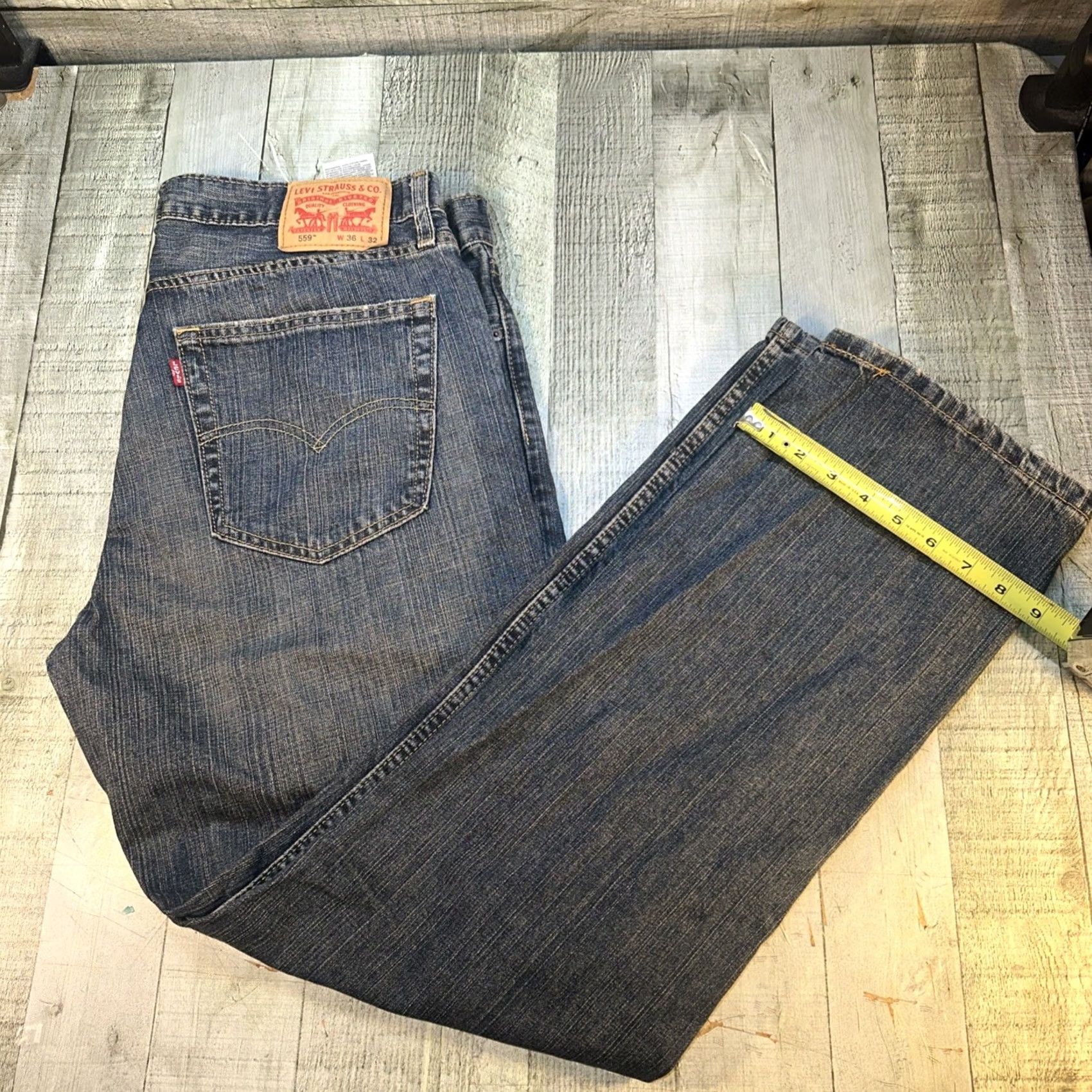 Levi's VINTAGE? No. Men’s Levi’s 559 Jeans 36x32 Blue Straight 32 Inseam Mens Size US 36 / EU 52 - 4 Thumbnail