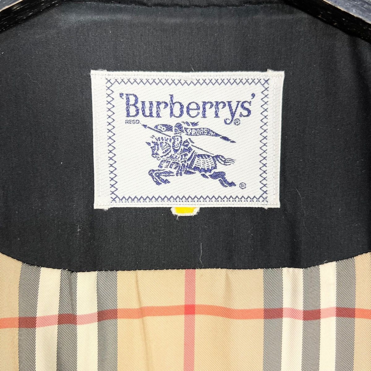 Burberry Vintage 90s Burberrys Quilted Women Coat Size M / US 6-8 / IT 42-44 - 8 Thumbnail