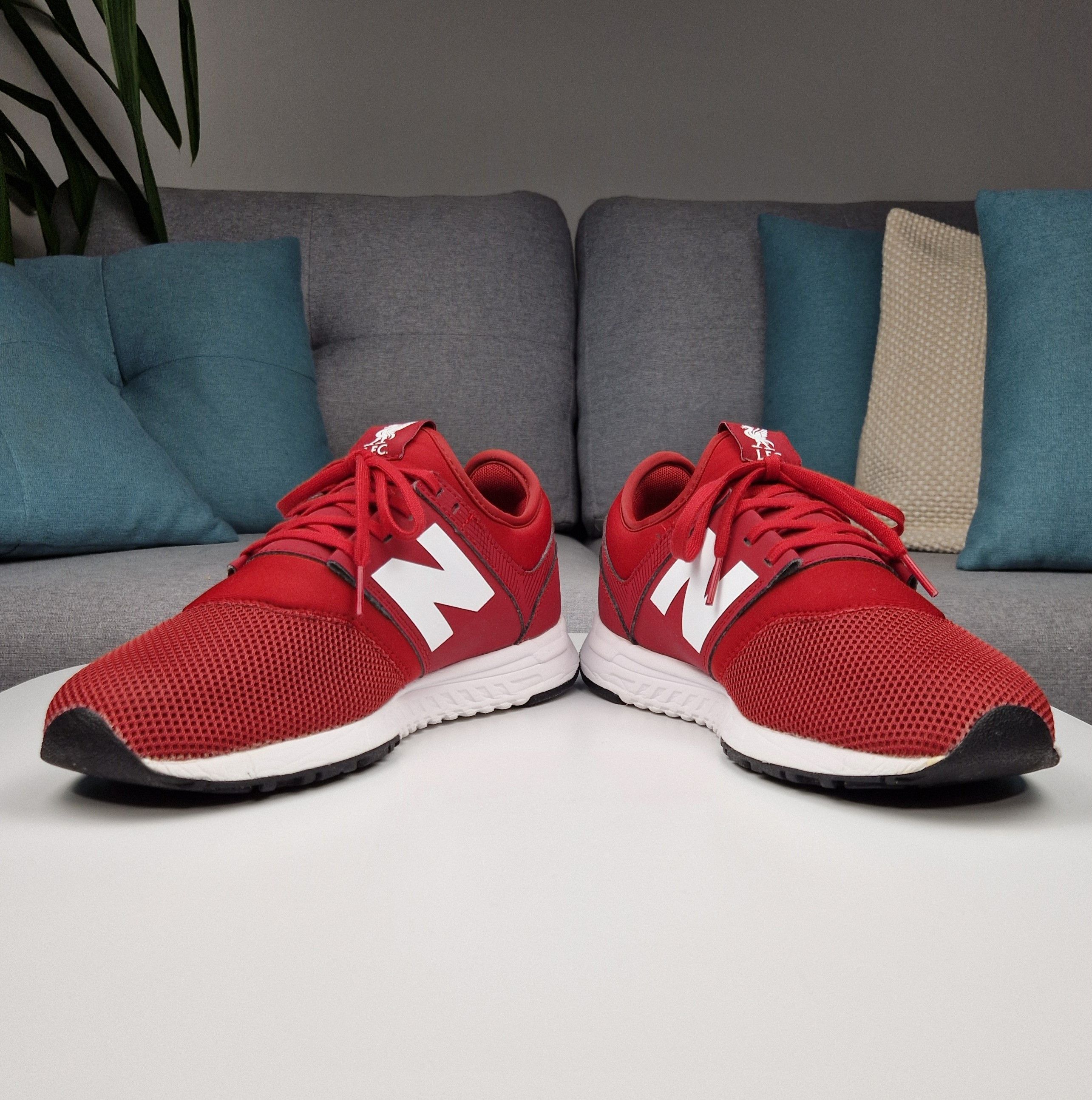 New Balance New Balance 247 Liverpool mens sneakers Champions League Size US 8 / EU 41 - 7 Thumbnail