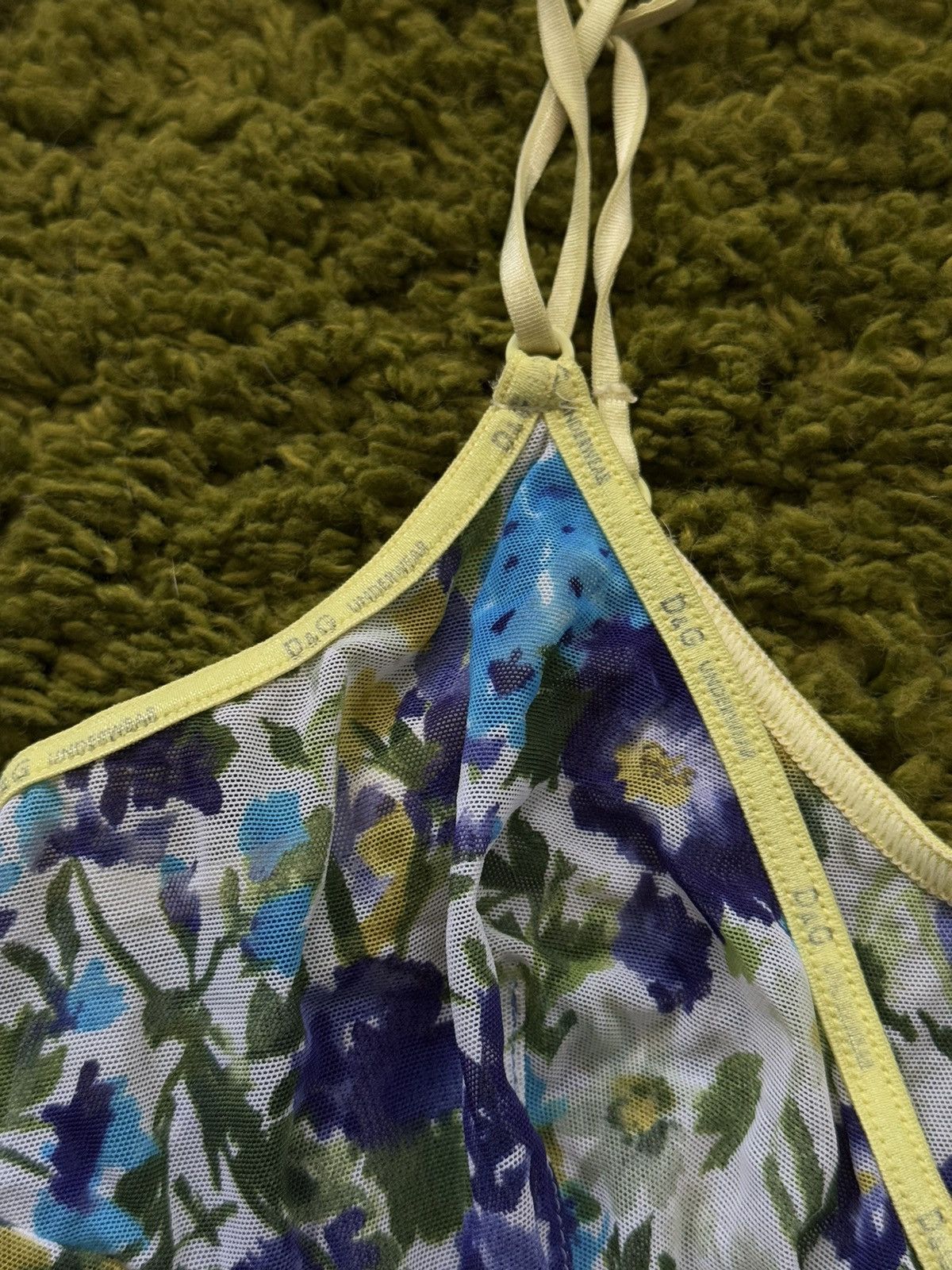 Designer × Dolce & Gabbana × Vintage Dolce & Gabbana D&G 2000s vintage mesh floral tank top Y2K Size M / US 6-8 / IT 42-44 - 3 Thumbnail