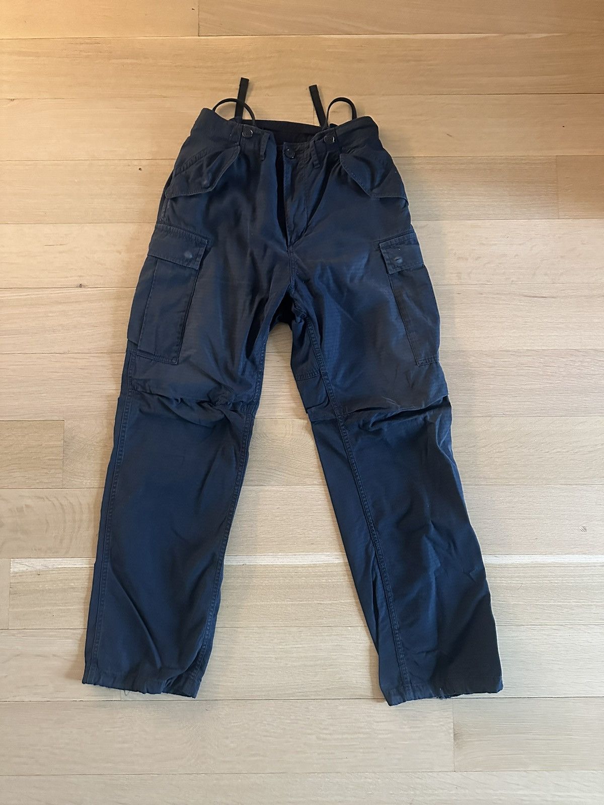 パンツ visvim EIGER SANCTION PANTS DMGD 2 navy Visvim Eiger sanction pants DMGD - navy | Garmentory
