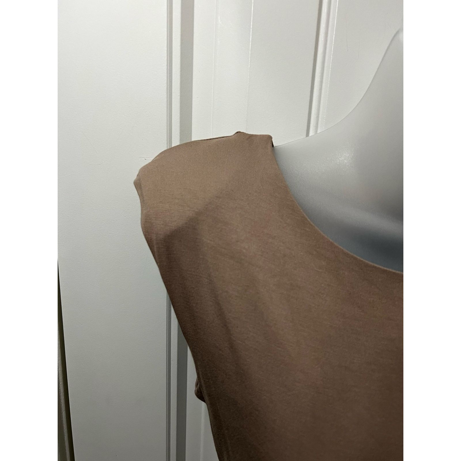 Lulus Taupe Sleeveless Padded Shoulder Bodysuit Fitted Waist Size S / US 4 / IT 40 - 4 Thumbnail