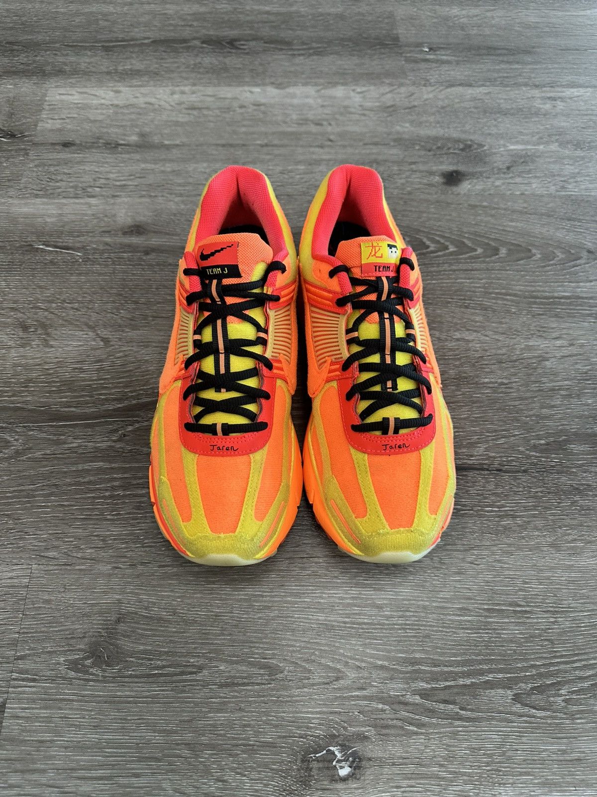 Nike Nike Zoom Vomero 5 “Doernbecher” **PRE-OWNED** Size US 9.5 / EU 42-43 - 3 Thumbnail