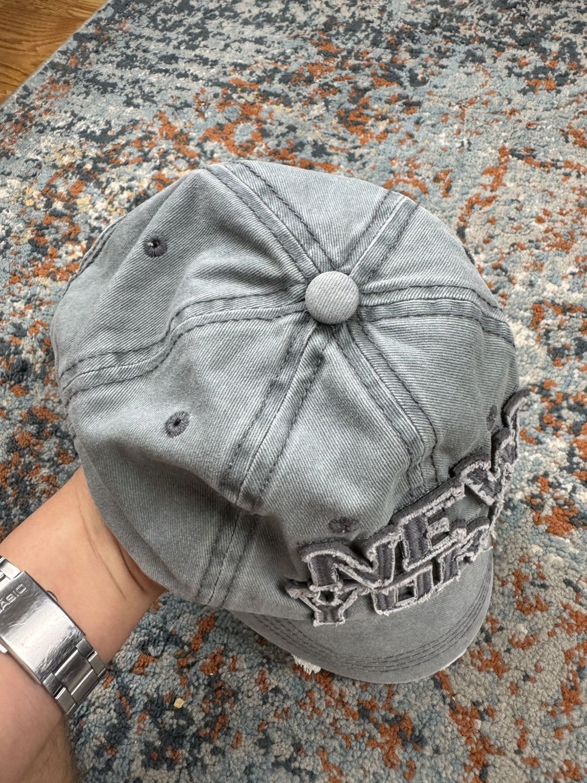 Vintage Vintage 00s New York distressed denim jeans hat Size ONE SIZE - 7 Thumbnail