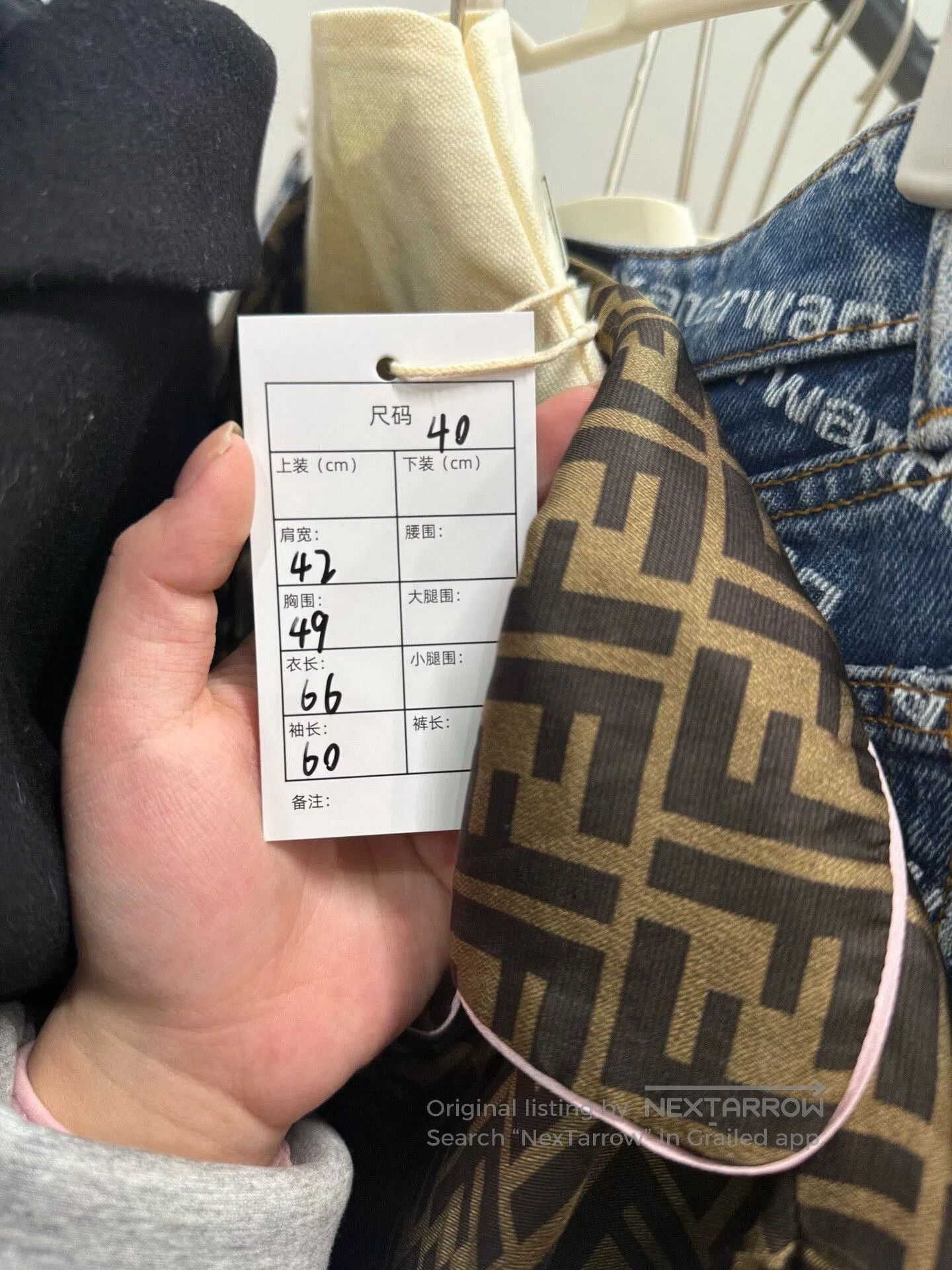 Fendi Fendi Shirt Size 40 Made In Italy. Size US XXS / EU 40 - 8 Thumbnail